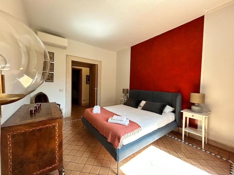 Elegant 3 bedrooms apartment Colosseum - San Giovanni