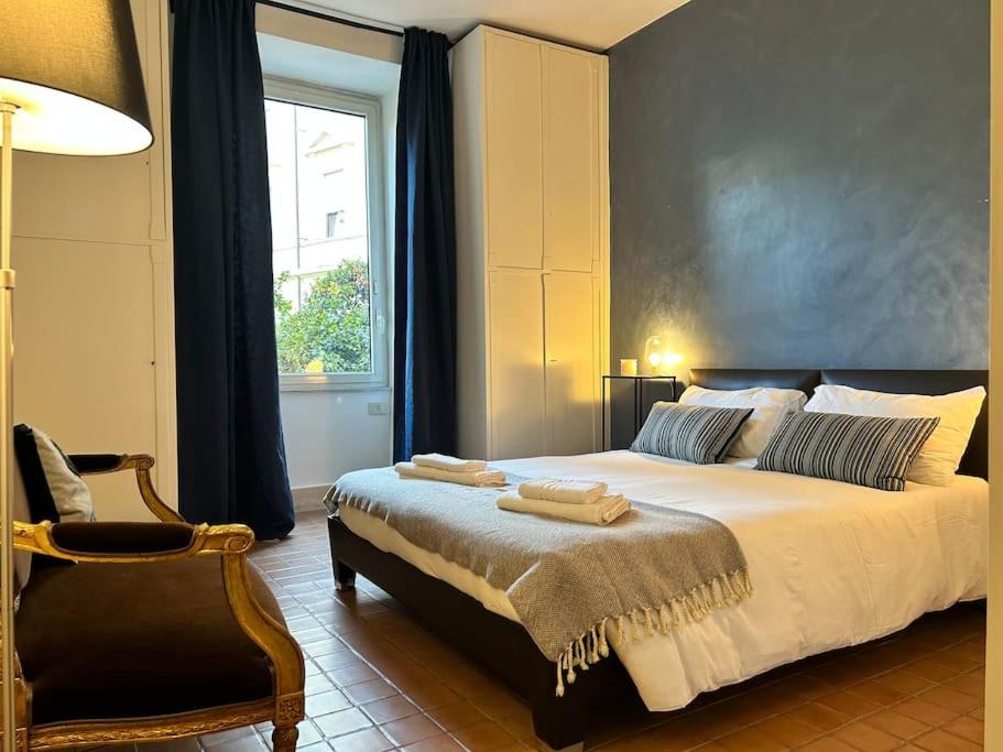 Elegant 3 bedrooms apartment Colosseum - San Giovanni