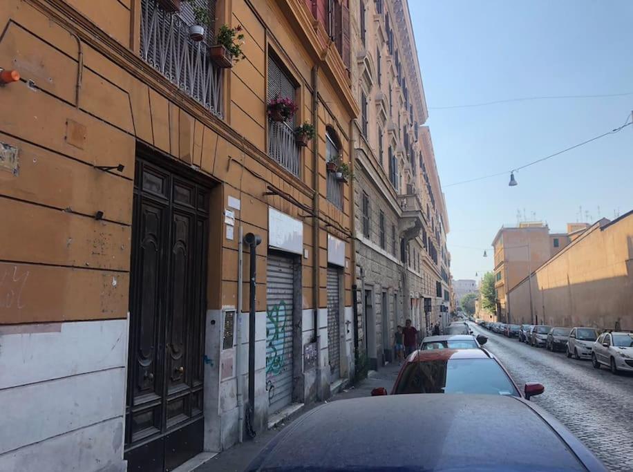 Elegant 3 bedrooms apartment Colosseum - San Giovanni