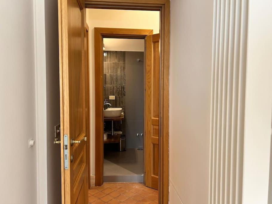 Elegant 3 bedrooms apartment Colosseum - San Giovanni