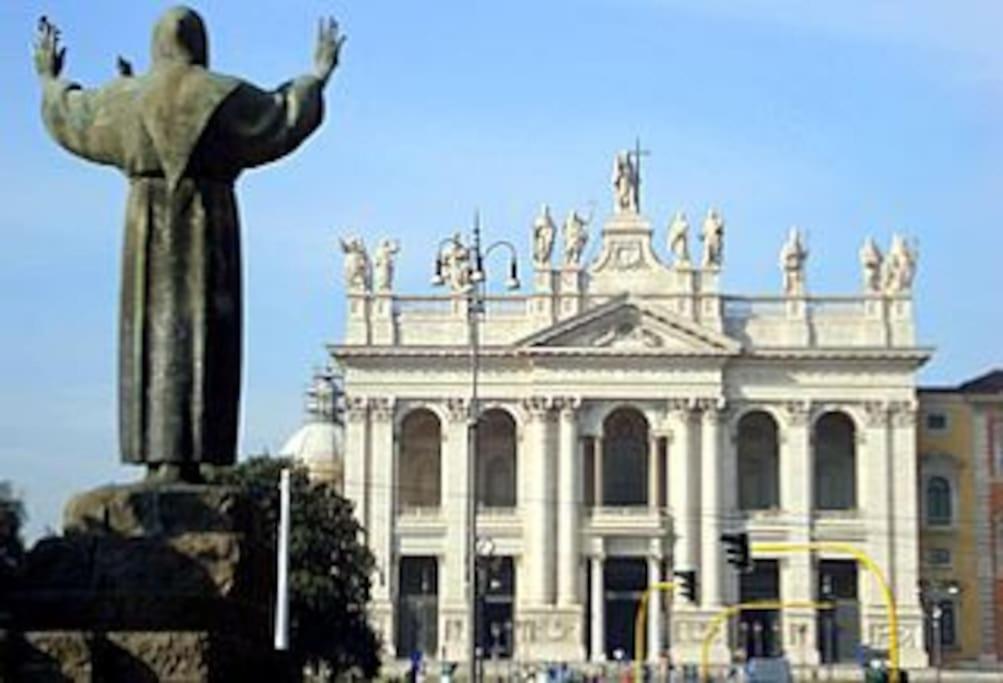 Elegant 3 bedrooms apartment Colosseum - San Giovanni