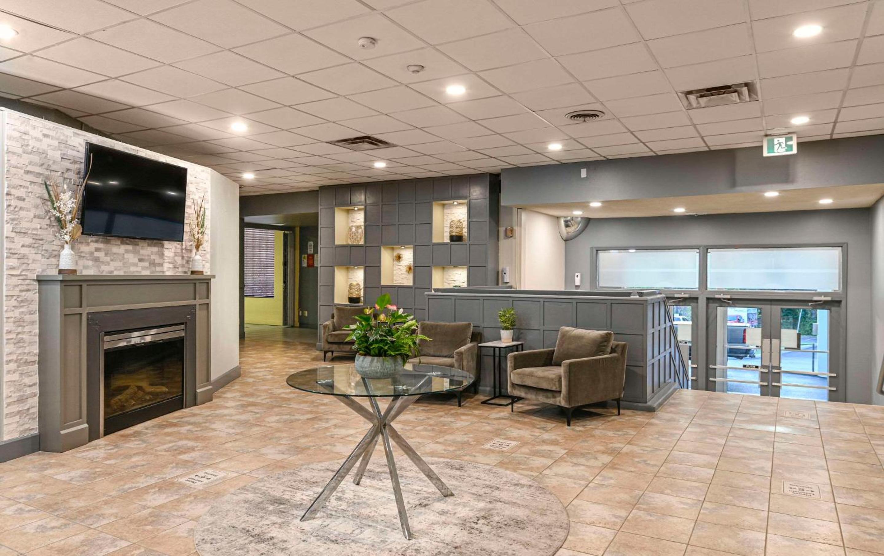 Quality Inn & Conference Centre Kingston Central - Image 4
