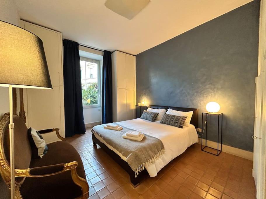 Elegant 3 bedrooms apartment Colosseum - San Giovanni
