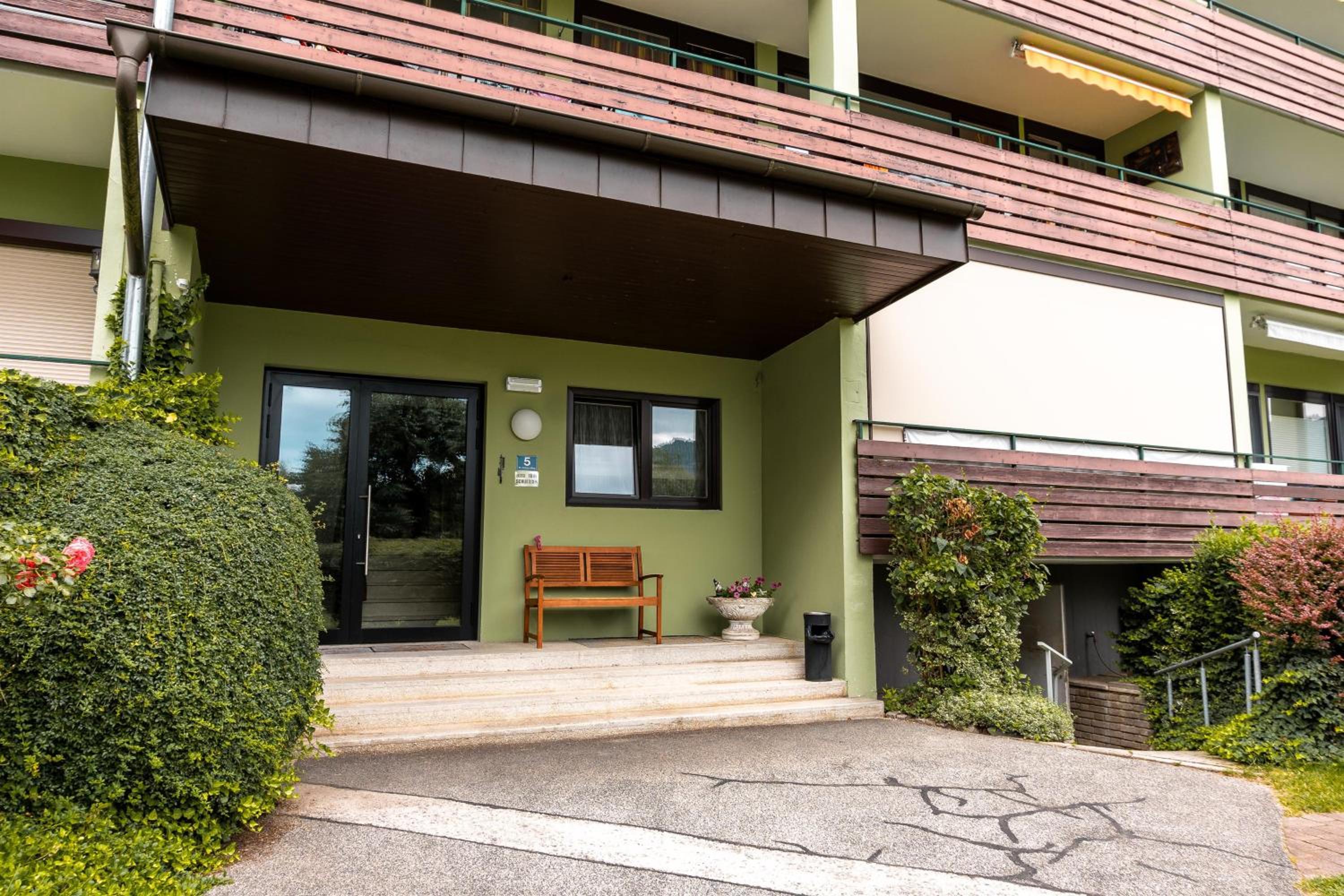 See Appartement Paulis