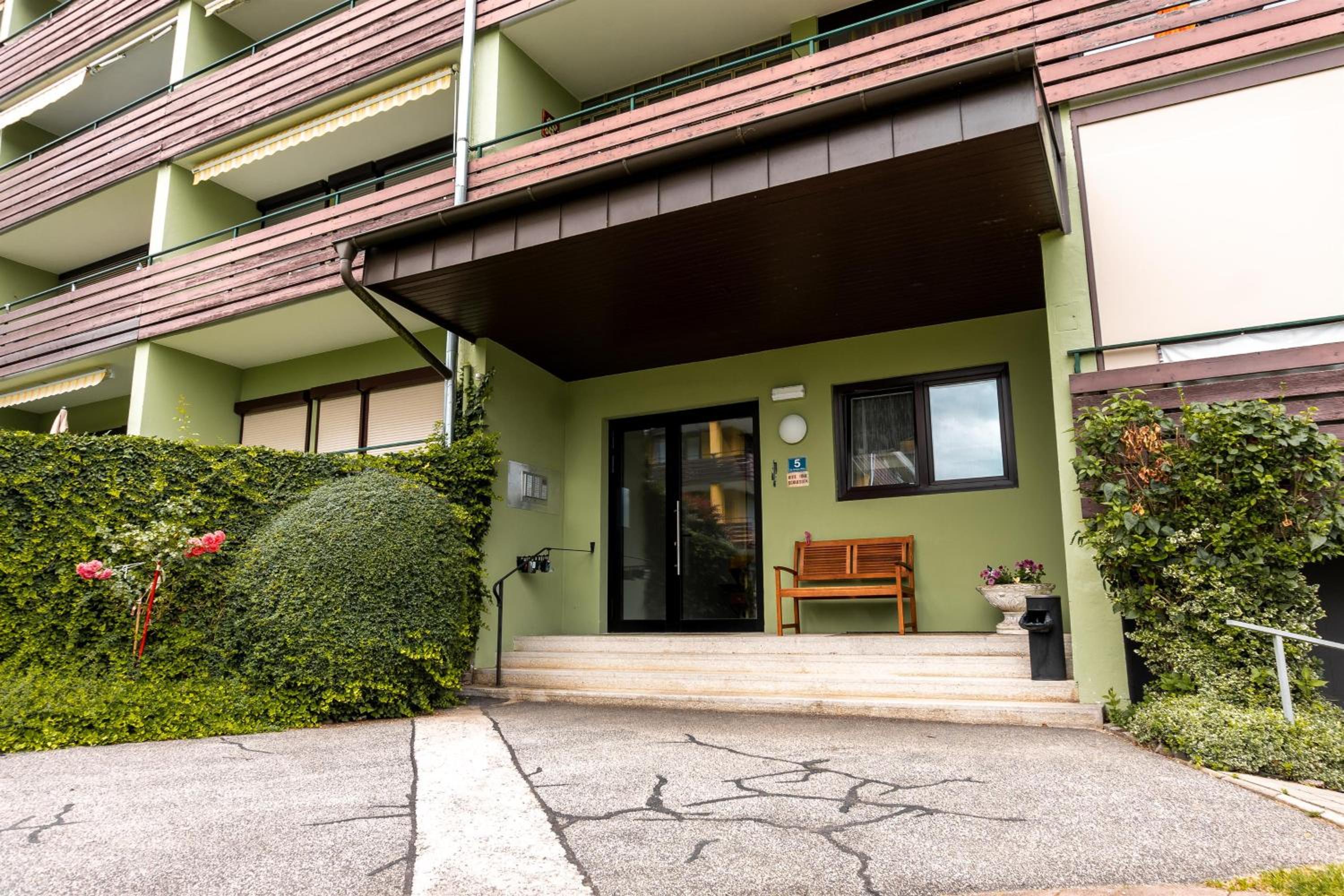 See Appartement Paulis