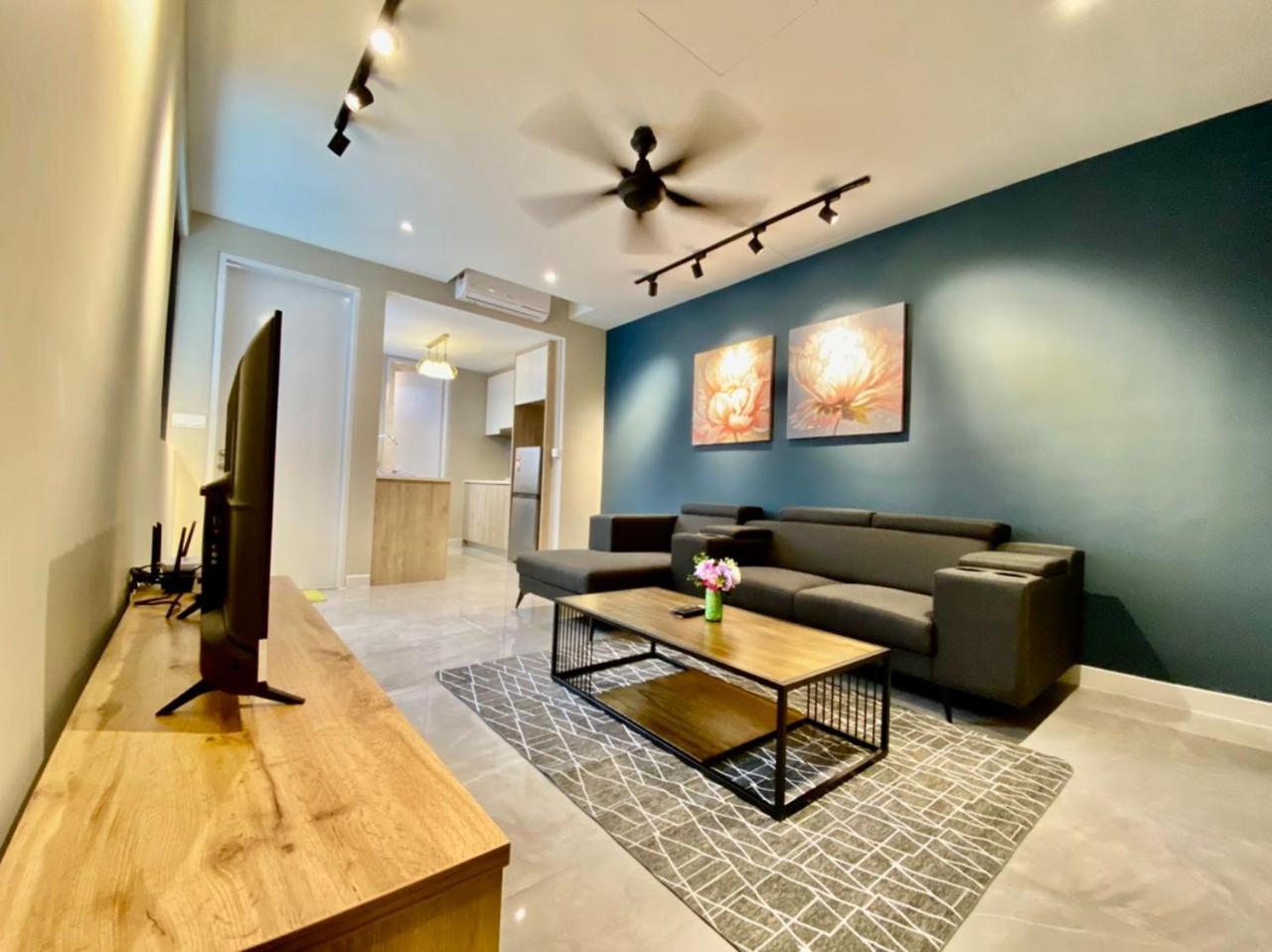 Imperio Residence 1 Bedroom Private Pool Suite by MJ Holiday photo 3