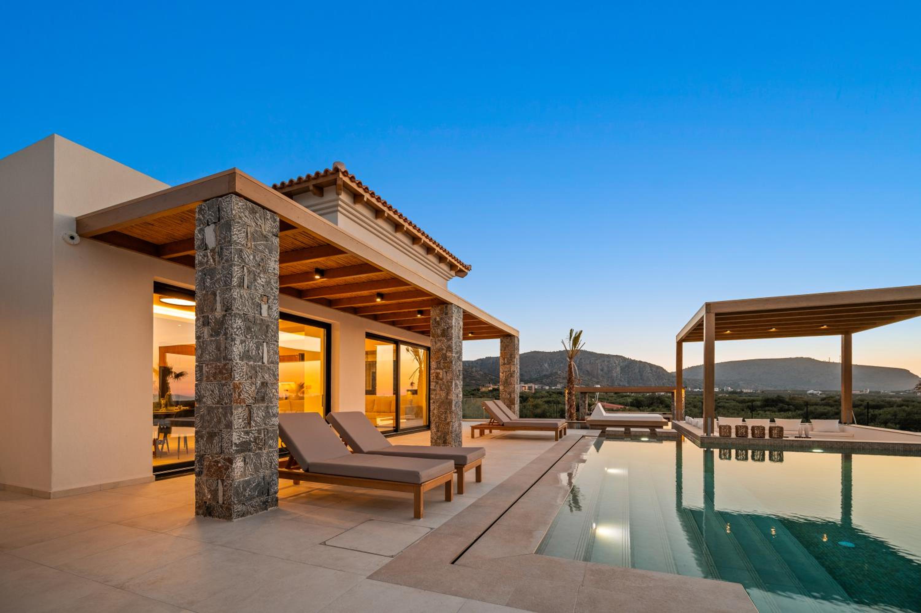 Aetheria & Aura Suites by Temma Villas