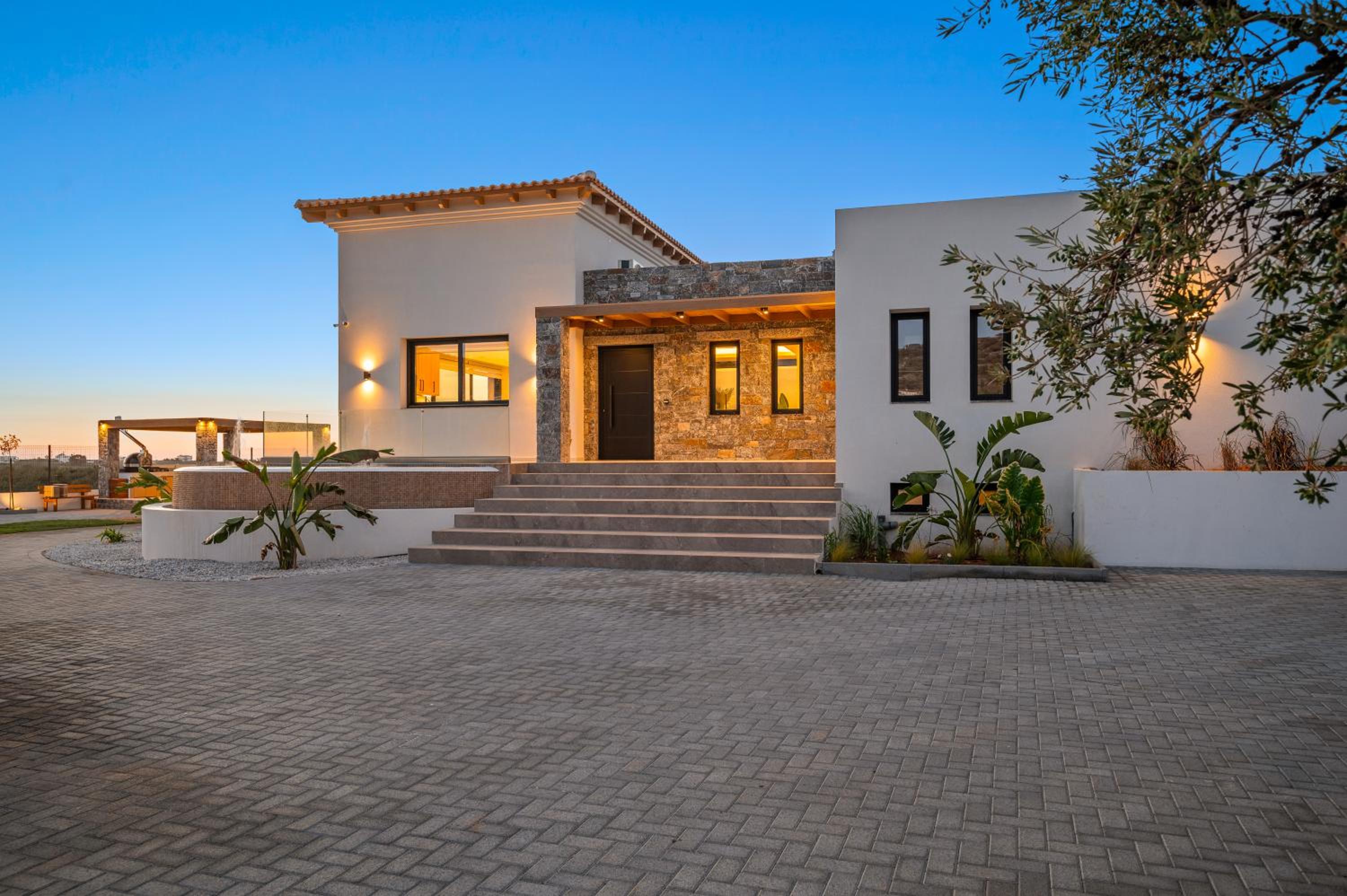 Aetheria & Aura Suites by Temma Villas
