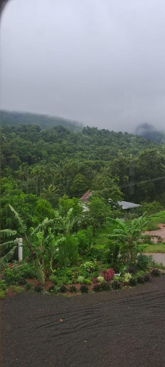 Rockland Holidays Ramakkalmettu