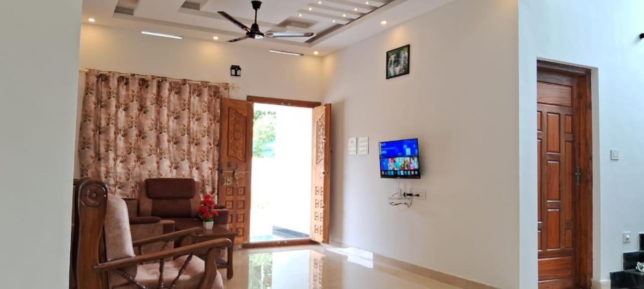 Rockland Holidays Ramakkalmettu