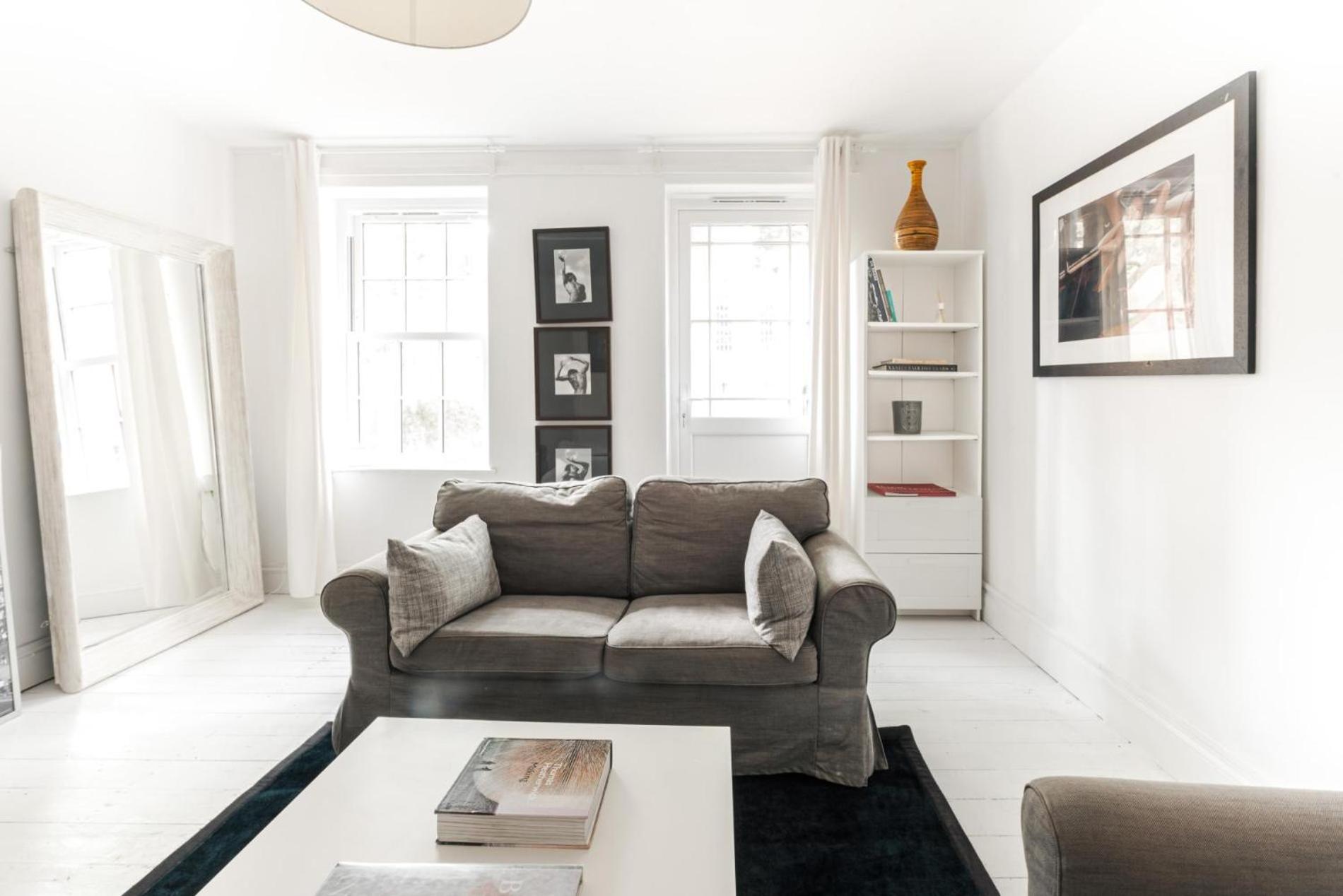 The White Leopard - Stylish 3BR in Chelsea