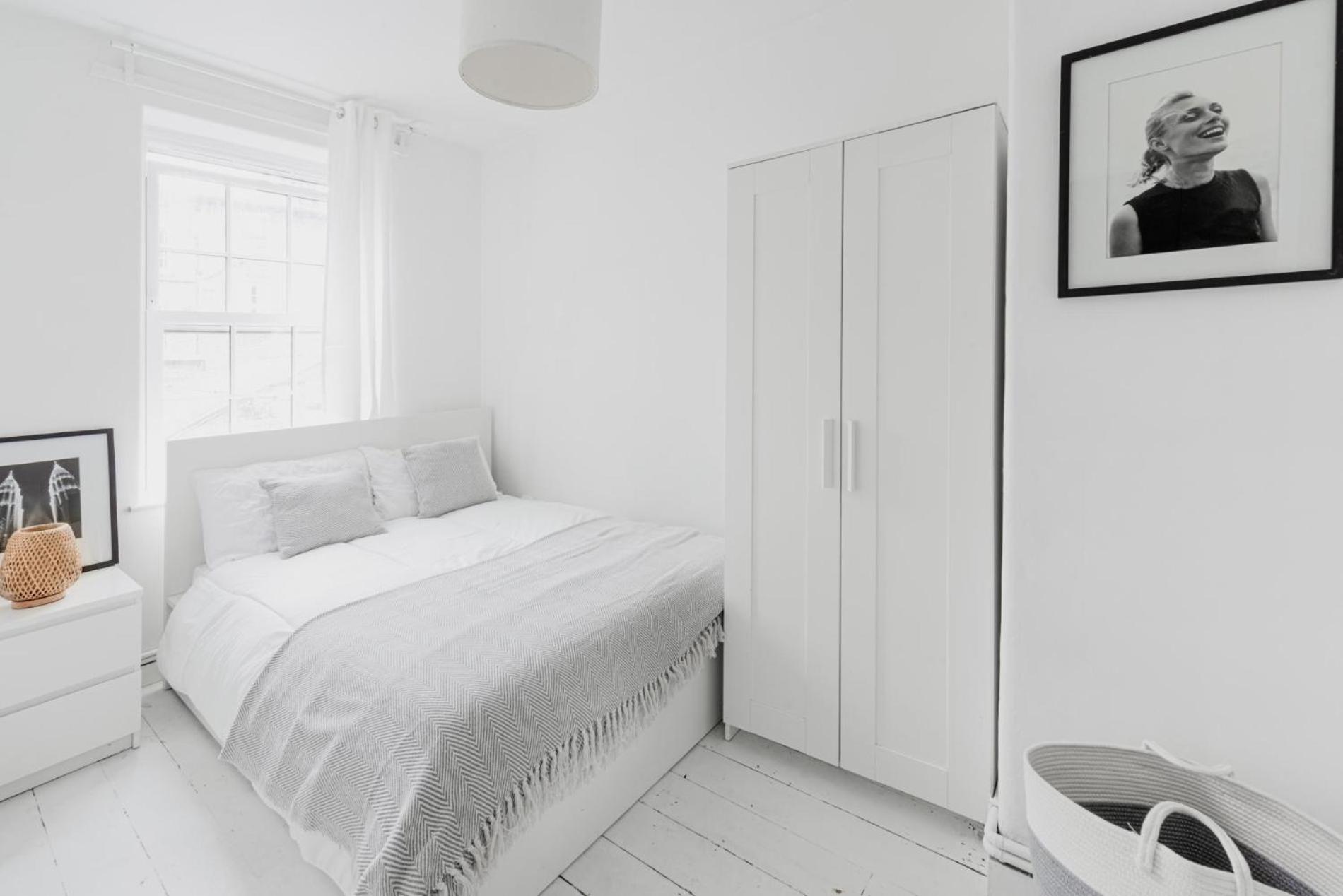 The White Leopard - Stylish 3BR in Chelsea