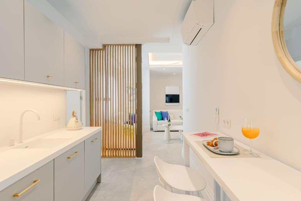 ISG apartments O'Donnell 2-3-FREE PARKING photo 3