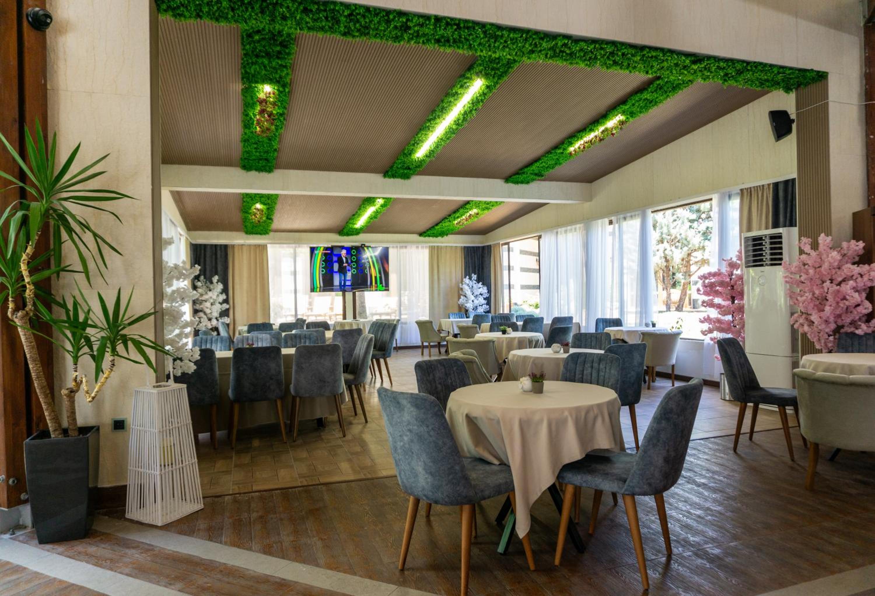 Emerald Beach Resort & Spa