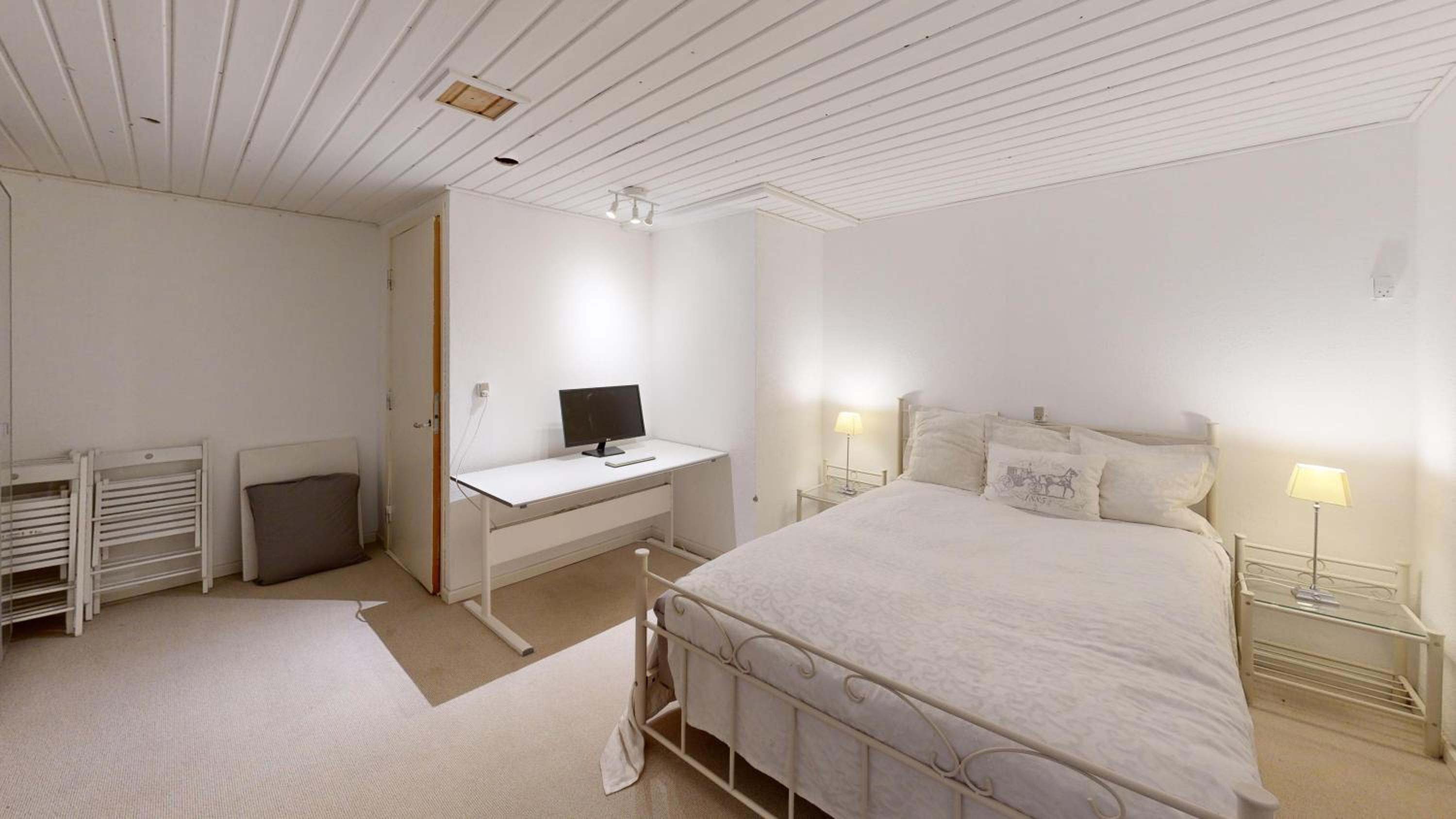 Charmerende 4BR Feriehus med Pool og Have