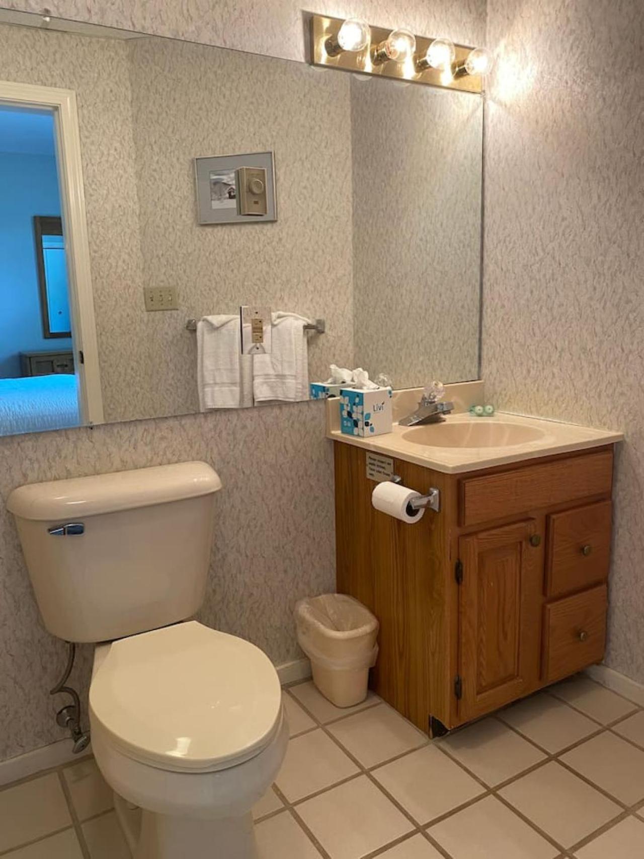 Attitash Townhouse: AC, Pool, Storyland, Saco River