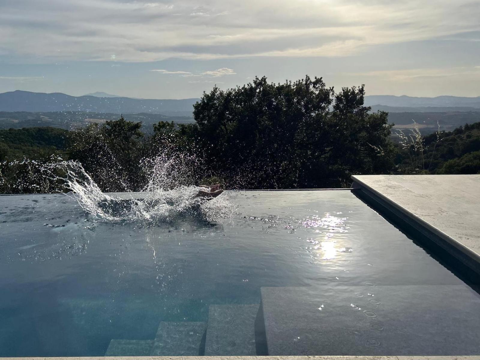 Luxury farmhouse "Villa Lidia Umbria - la dolce vita at its best! view 2
