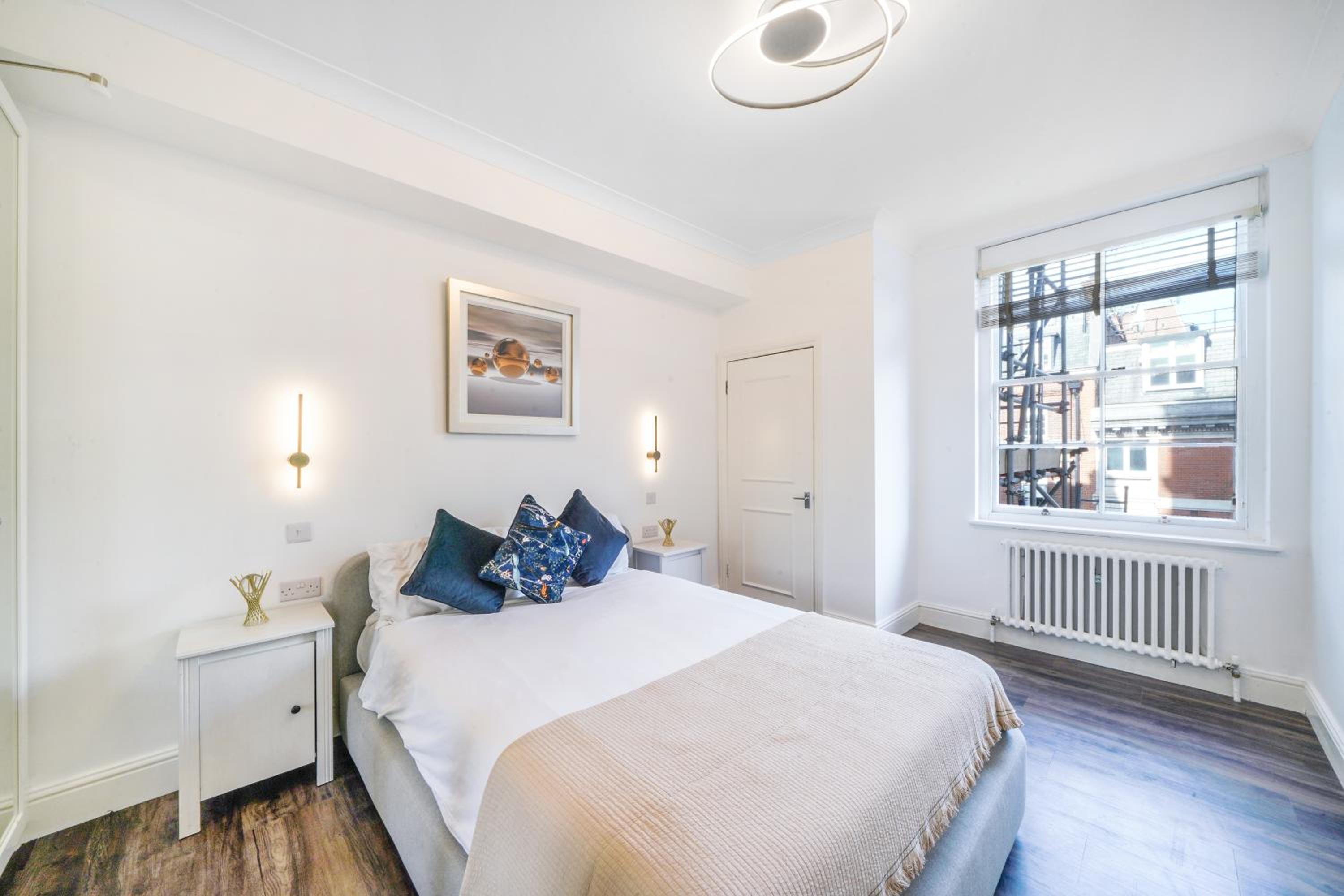 Park Lane Apartment
