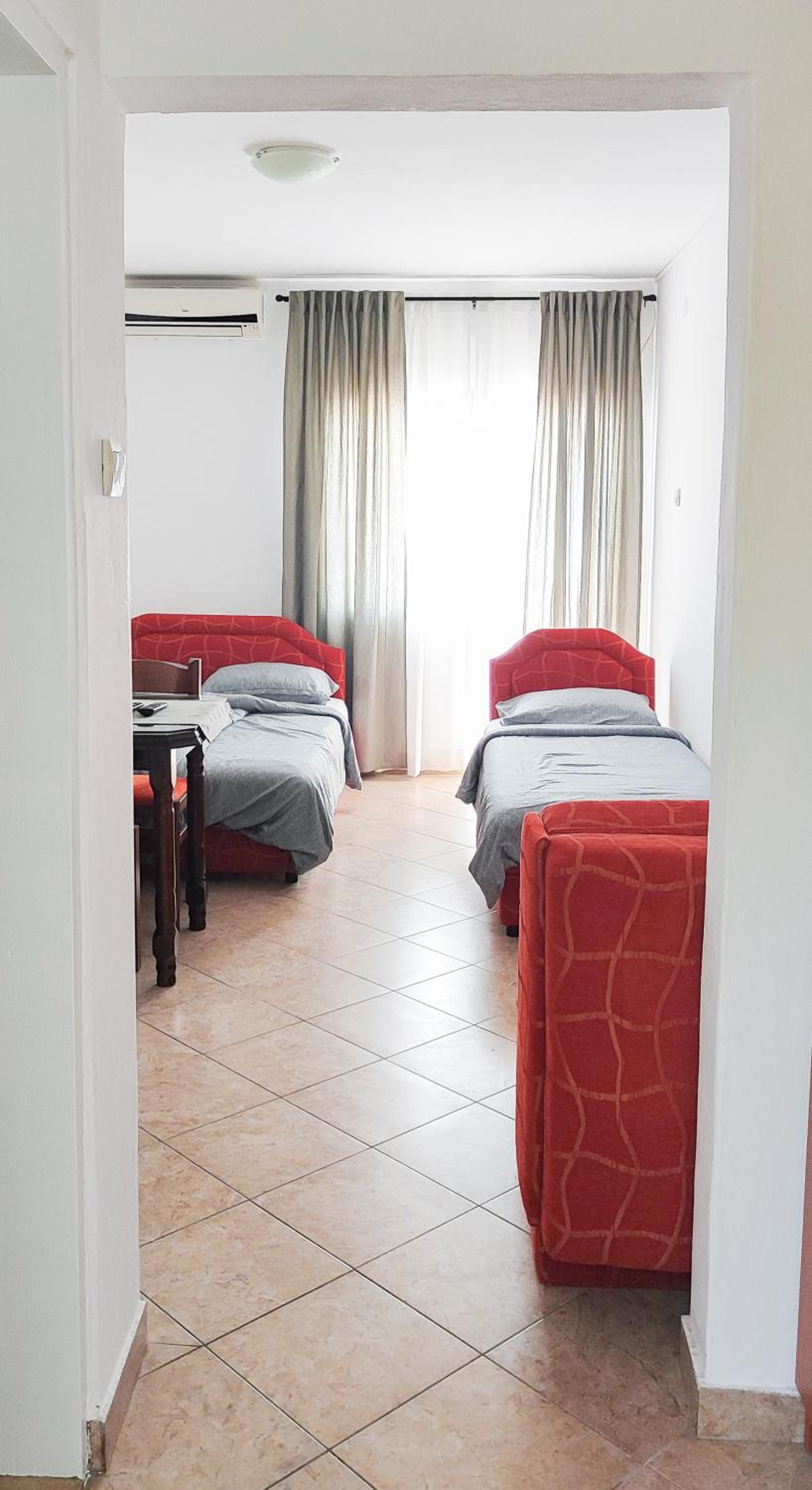 Zlatni Pijesak - Apartmani Čanj