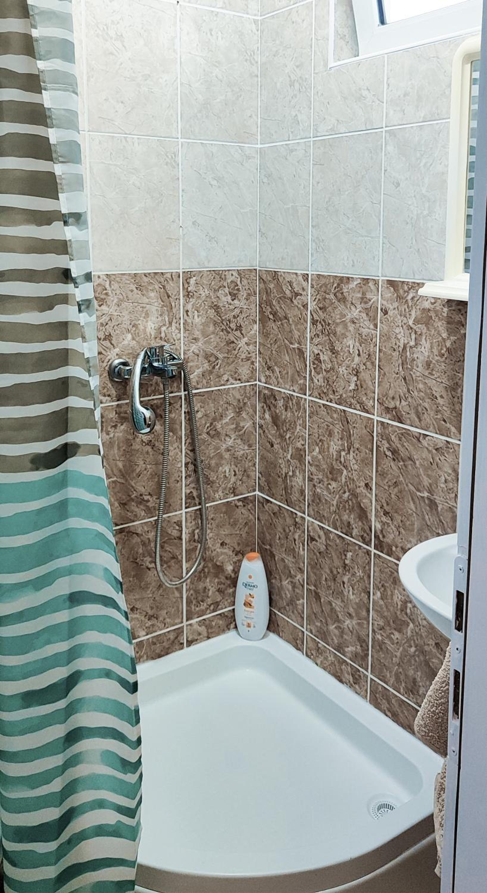 Zlatni Pijesak - Apartmani Čanj