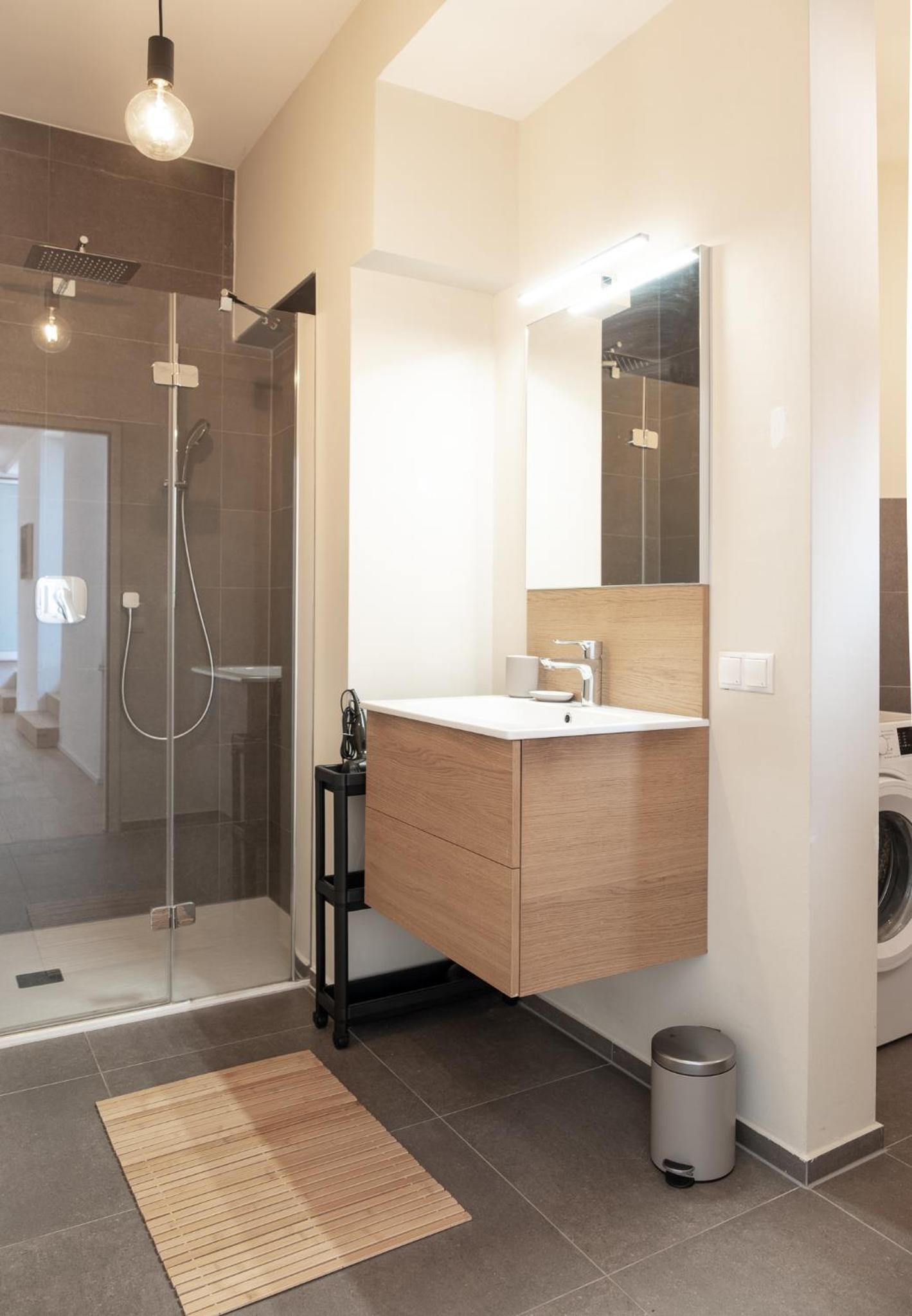 Luxury Stay in City Center with terrace