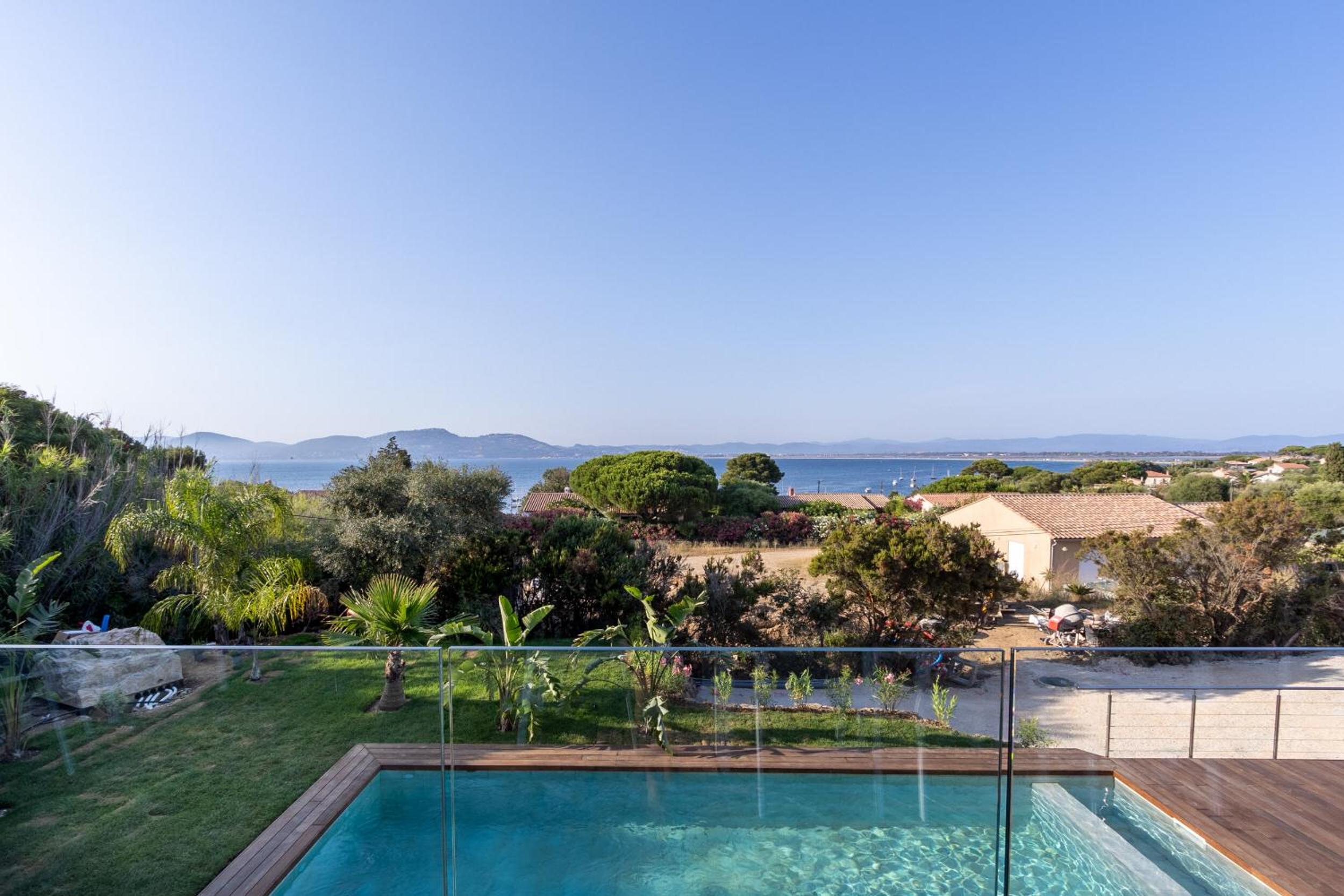 Villa de la Madrague Vue Mer à 200m de la Plage sur La Presqu' île de Giens Sea and Mountain Pleasure