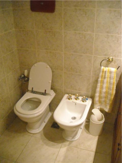departamento muy calido en necochea con cochera