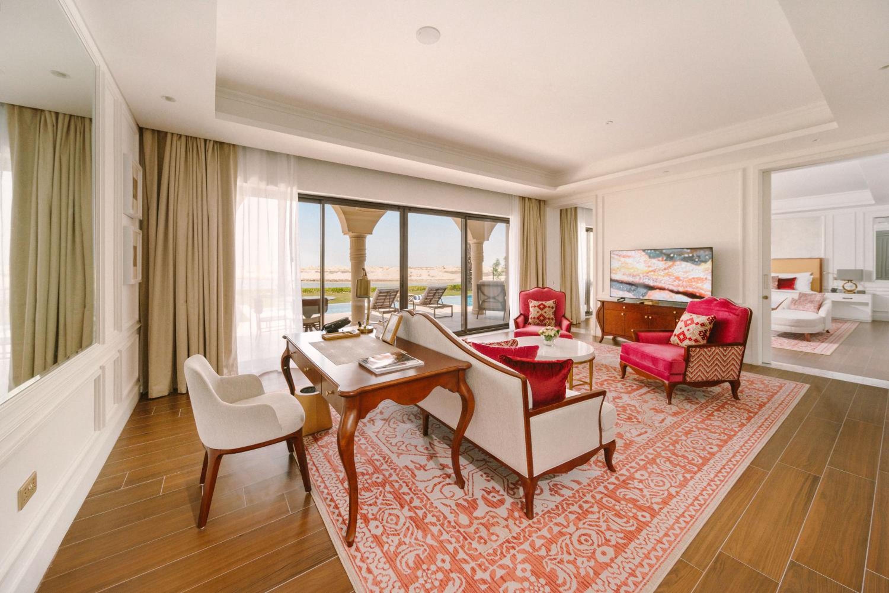 Royal Saray Resort