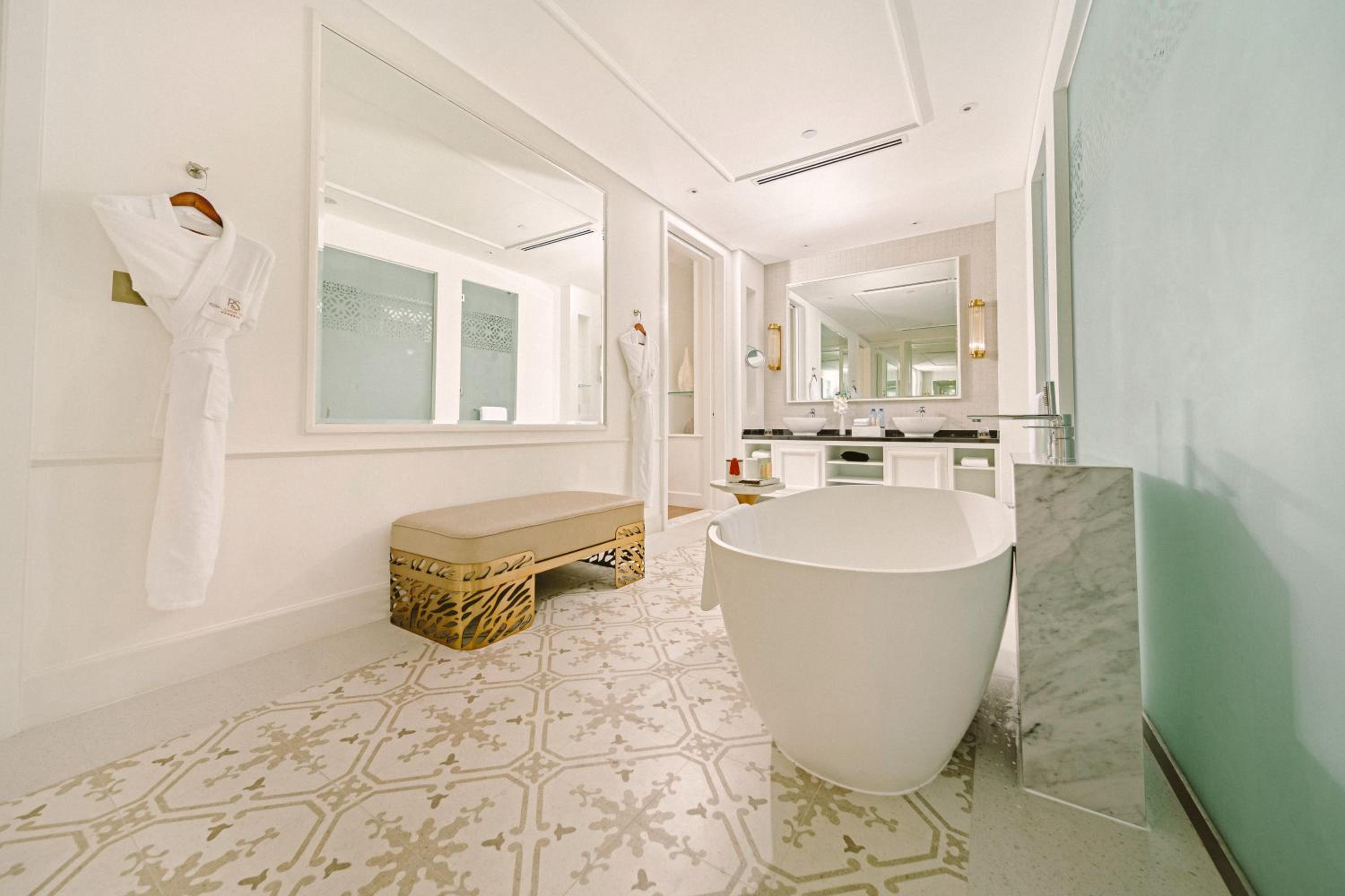 Royal Saray Resort
