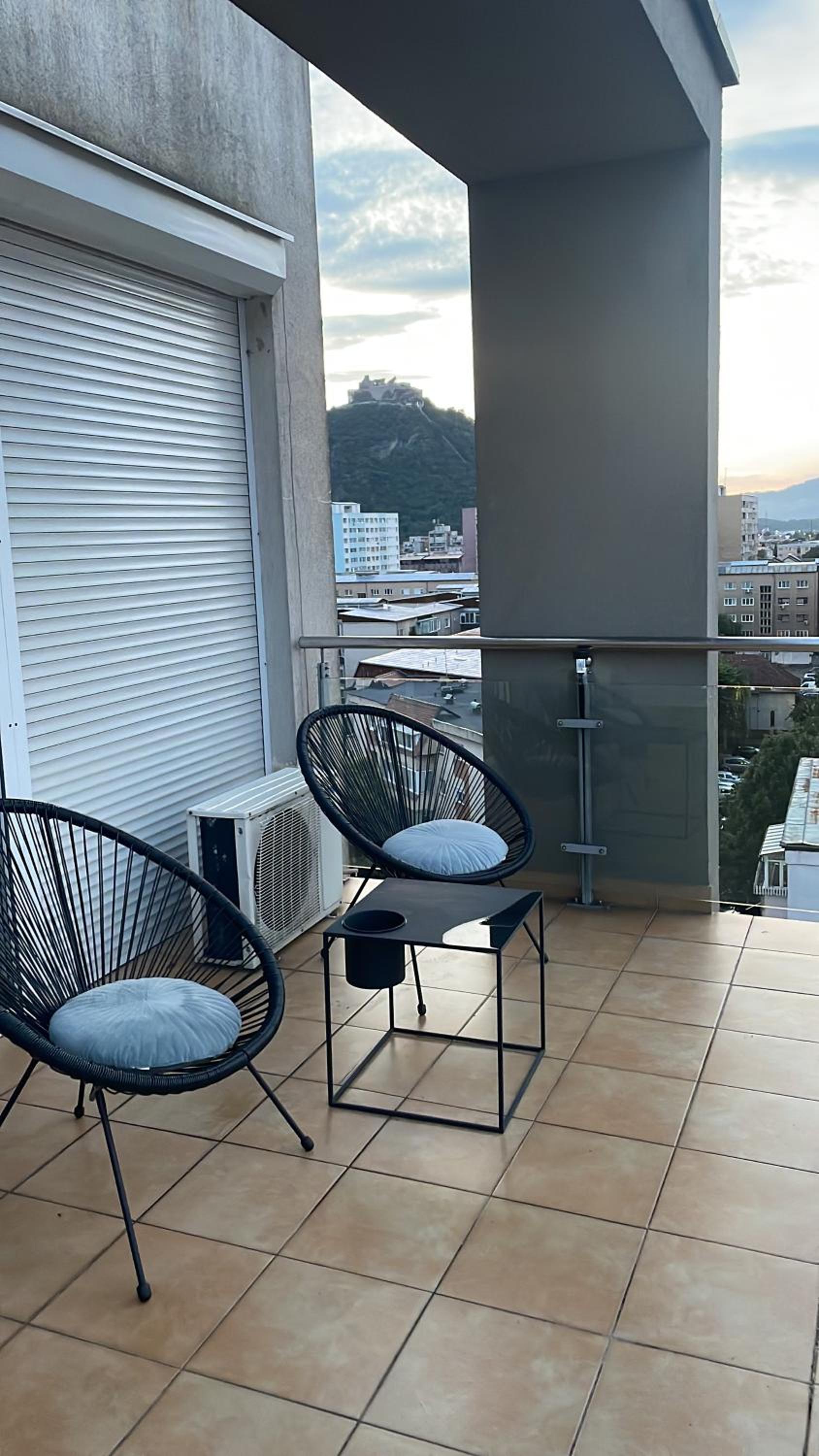 Regim Hotelier DEVA, str. Mihai Viteazu, bl. RESIDENCE !!! view 2