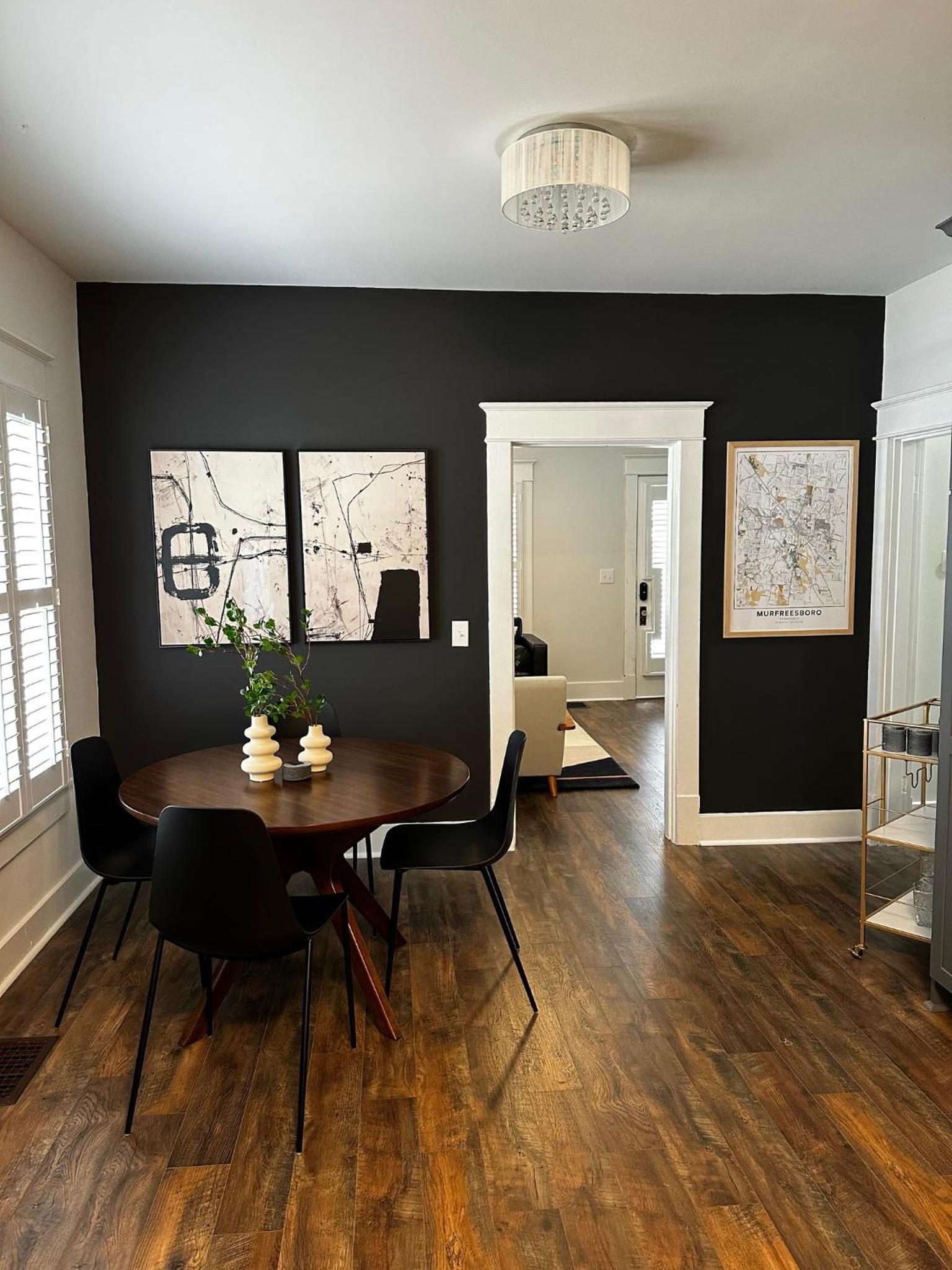 Cottage, Parking, MTSU, downtown Murfreesboro
