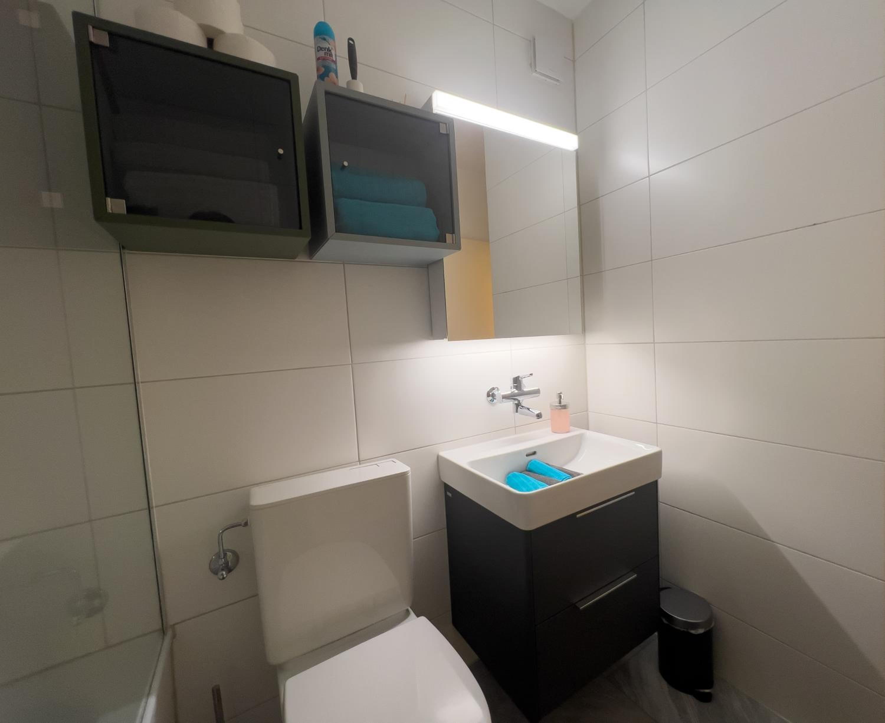 EXPO-Basel-CH Apt, Amazon Prime Video, WiFi, Coffee & Tee, Popcorn, Kitchen