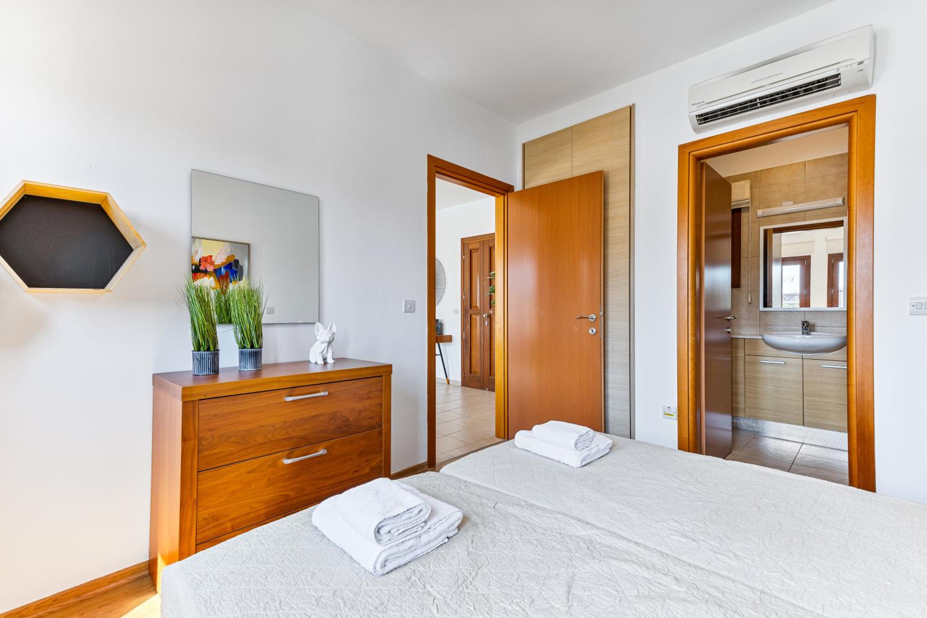 Aphrodite Hills Pool view 2 bed flat BF12