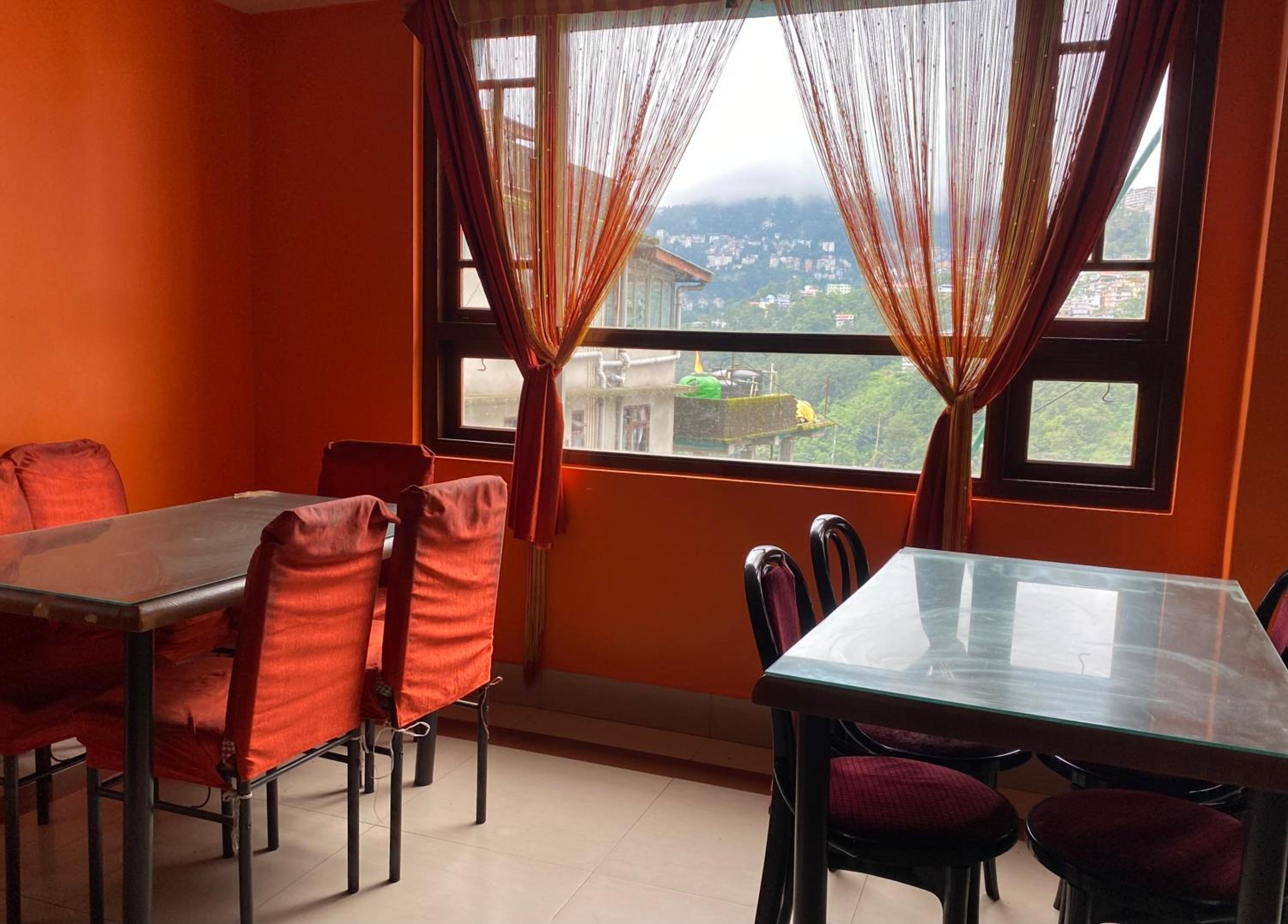 De Sikkim Regency view 2