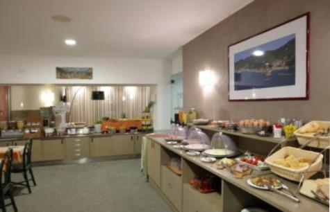 DELuxe 4 Bedrooms in Fegina Monterosso