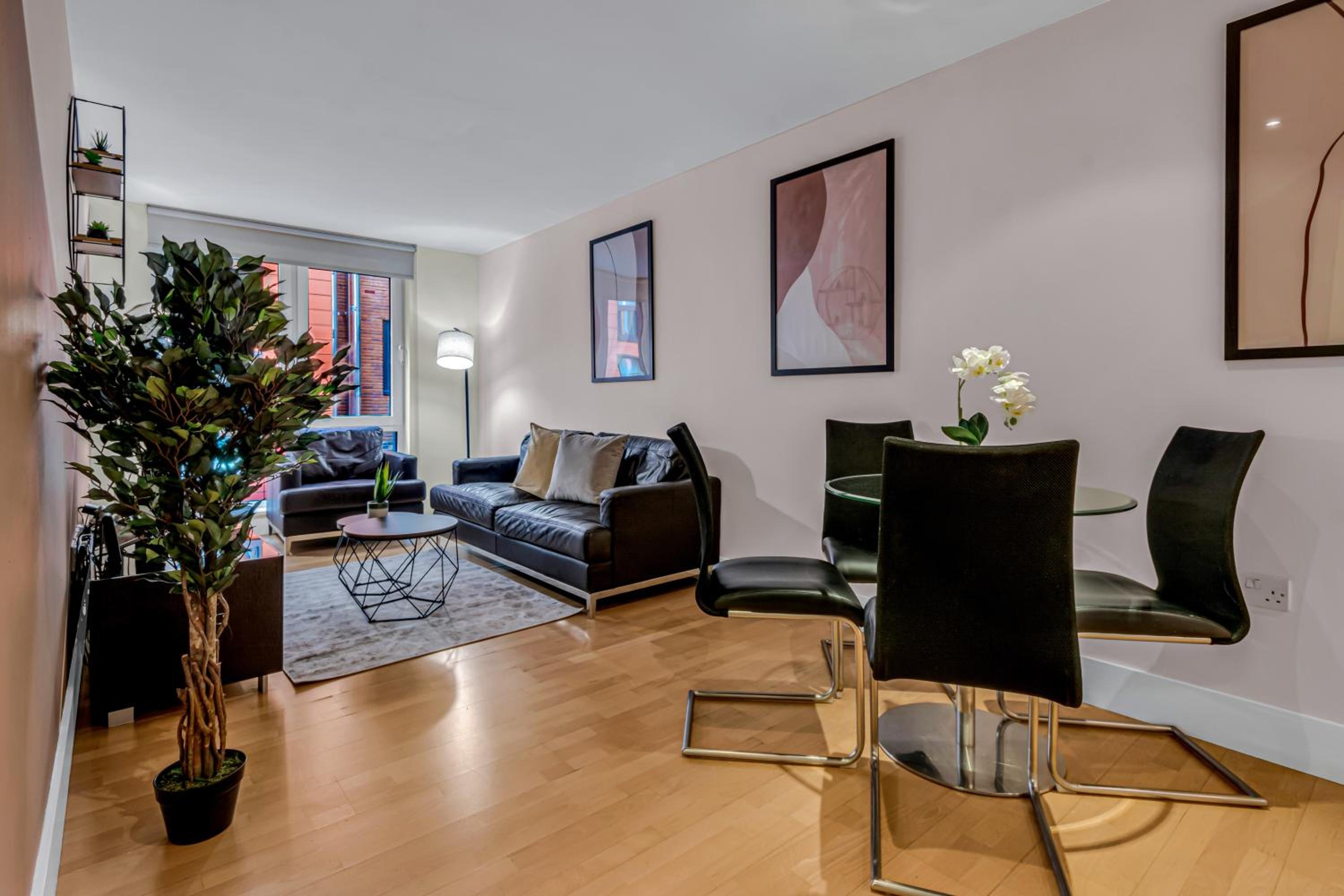 MySquare One Bedroom Serviced Apartment near St Paul's Blackfriars