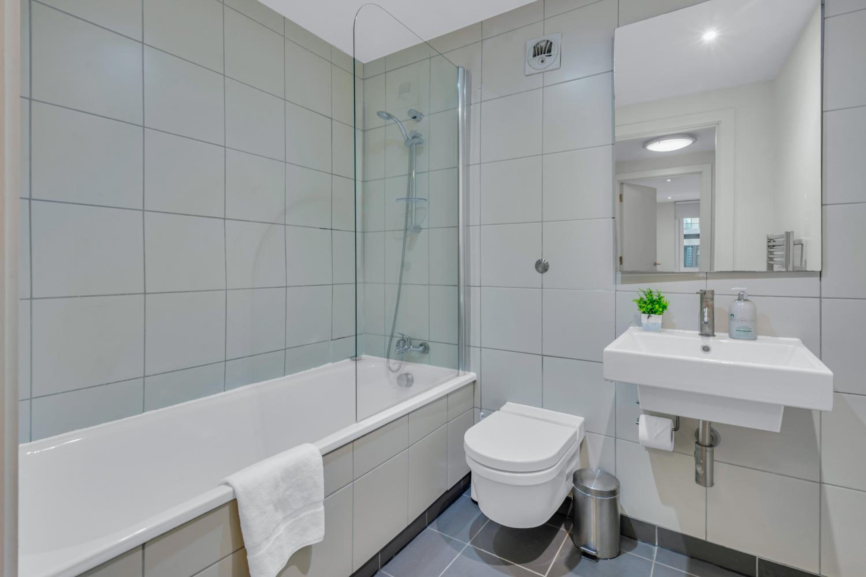 MySquare One Bedroom Serviced Apartment near St Paul's Blackfriars
