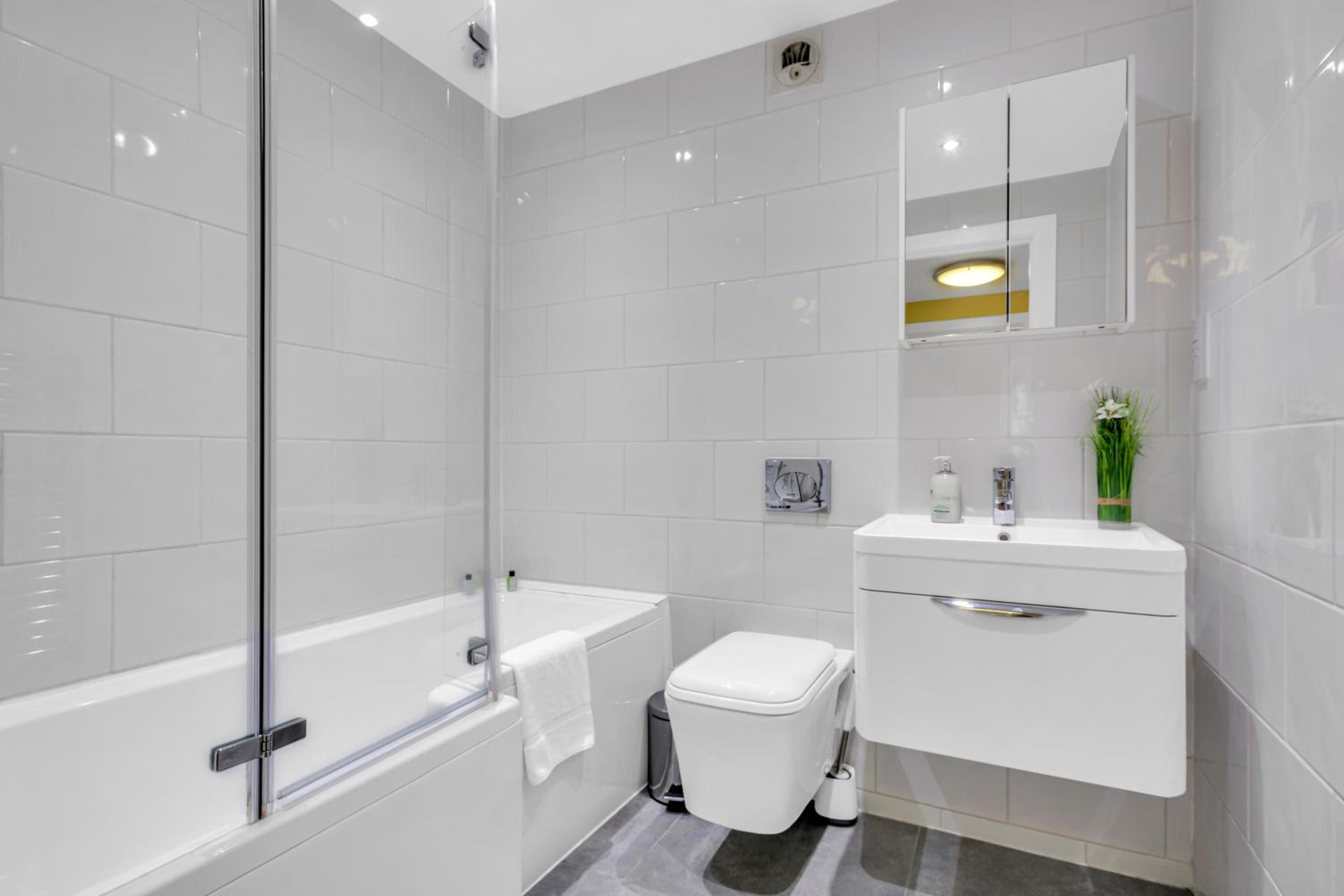 MySquare One Bedroom Serviced Apartment near St Paul's Blackfriars