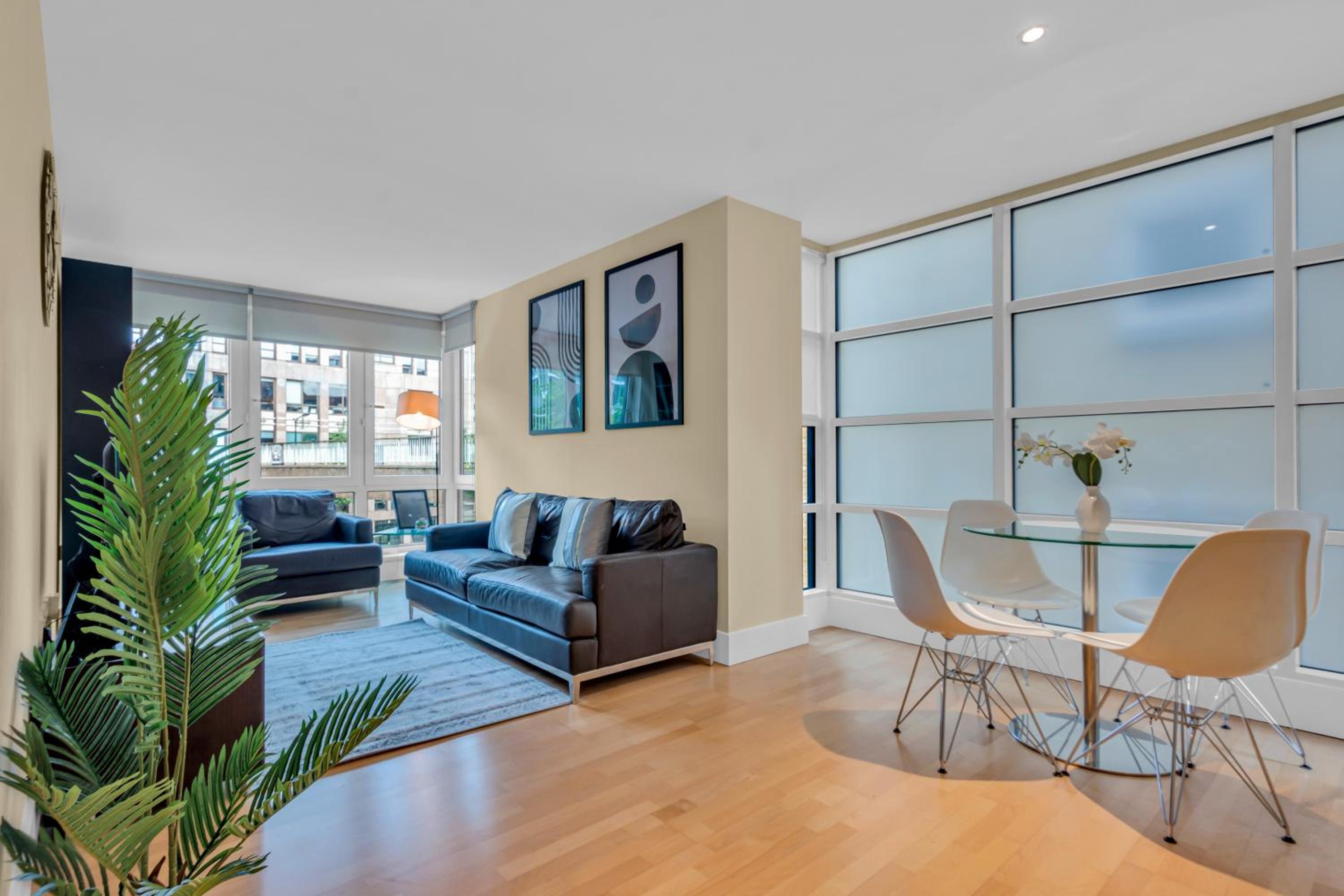 MySquare One Bedroom Serviced Apartment near St Paul's Blackfriars