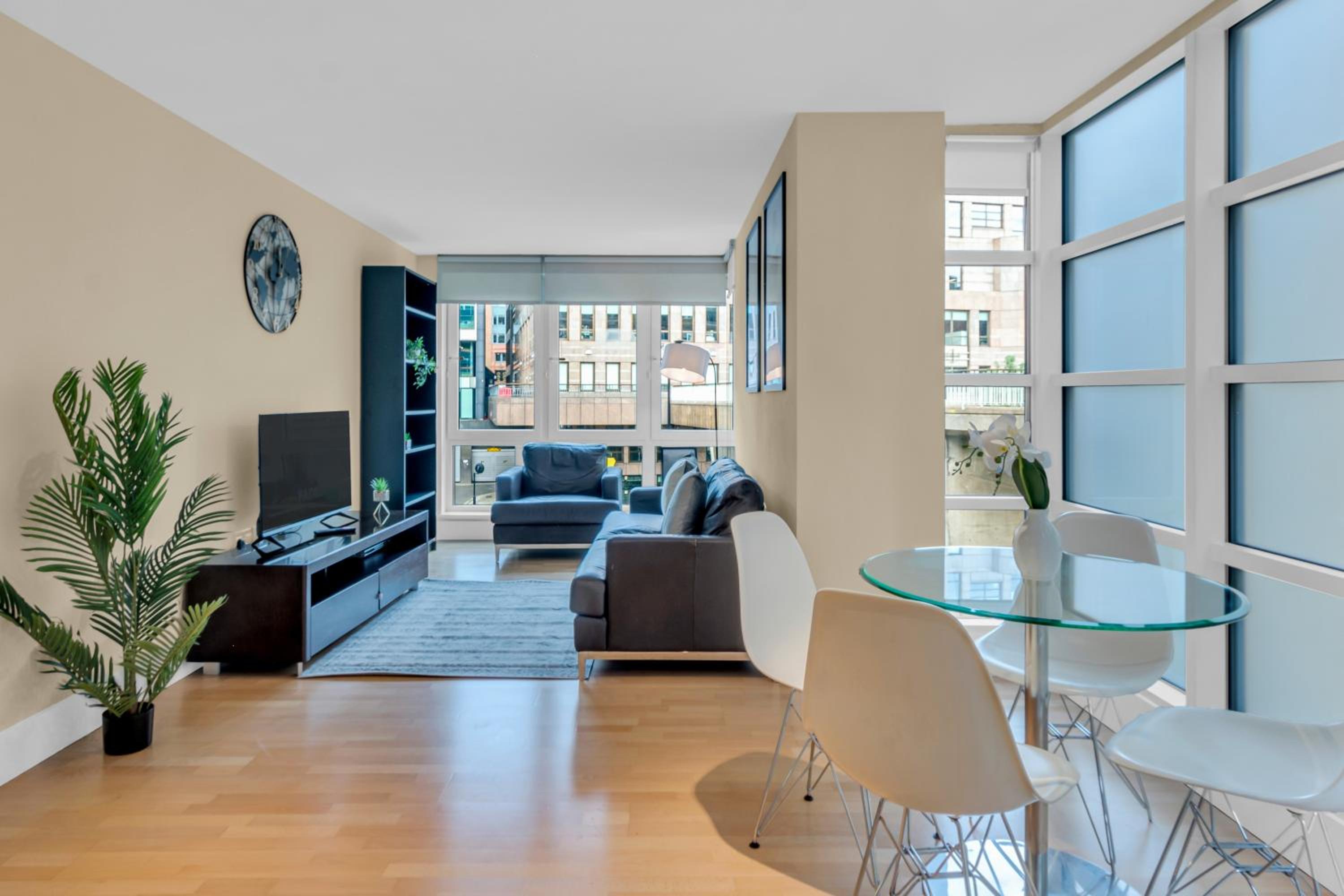 MySquare One Bedroom Serviced Apartment near St Paul's Blackfriars