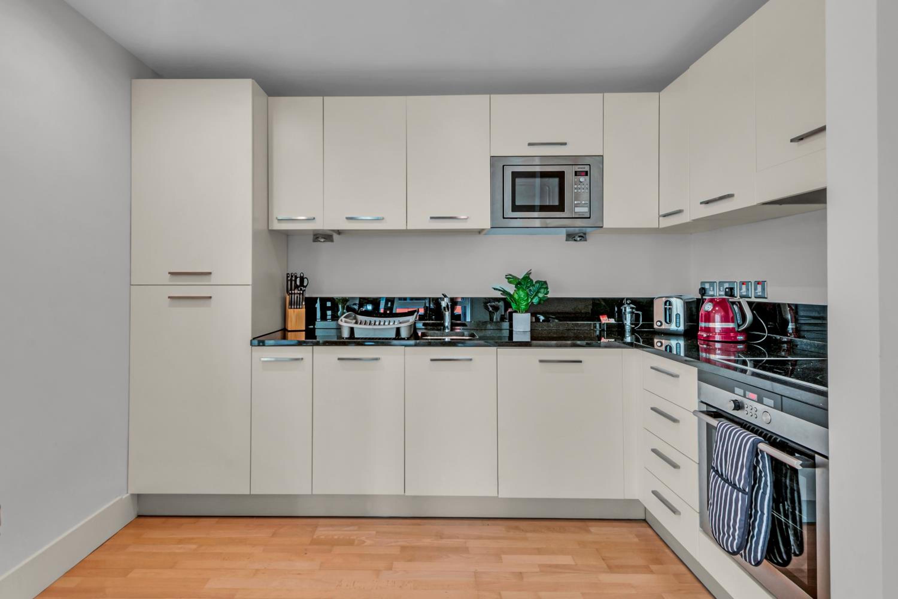 MySquare One Bedroom Serviced Apartment near St Paul's Blackfriars