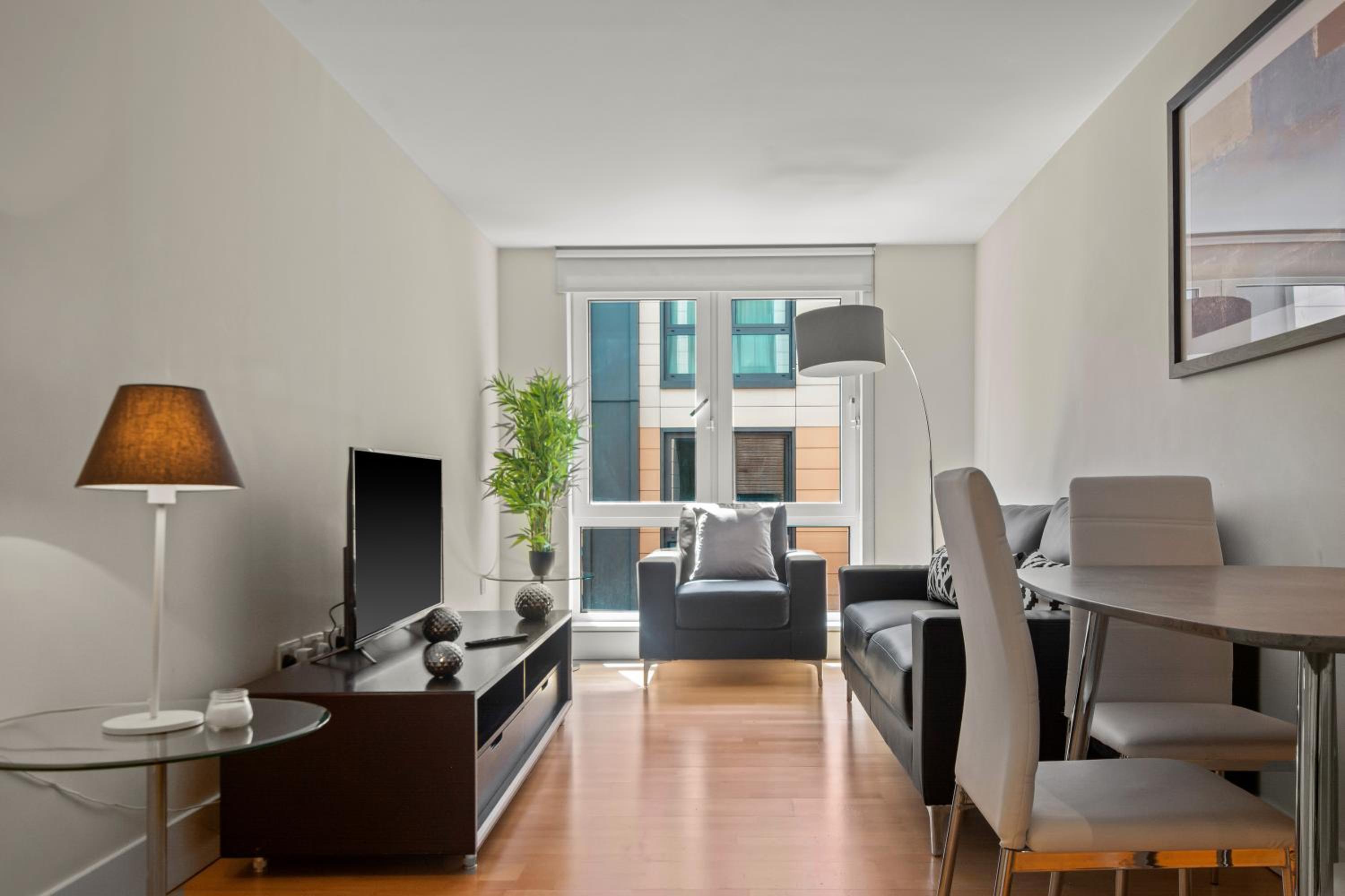 MySquare One Bedroom Serviced Apartment near St Paul's Blackfriars