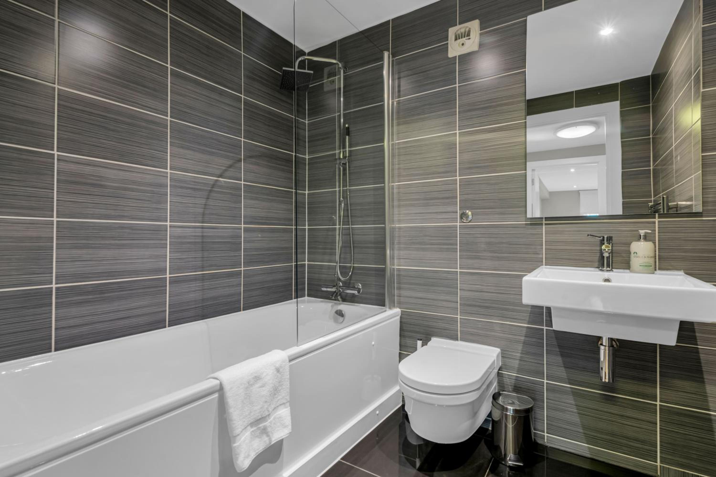 MySquare One Bedroom Serviced Apartment near St Paul's Blackfriars
