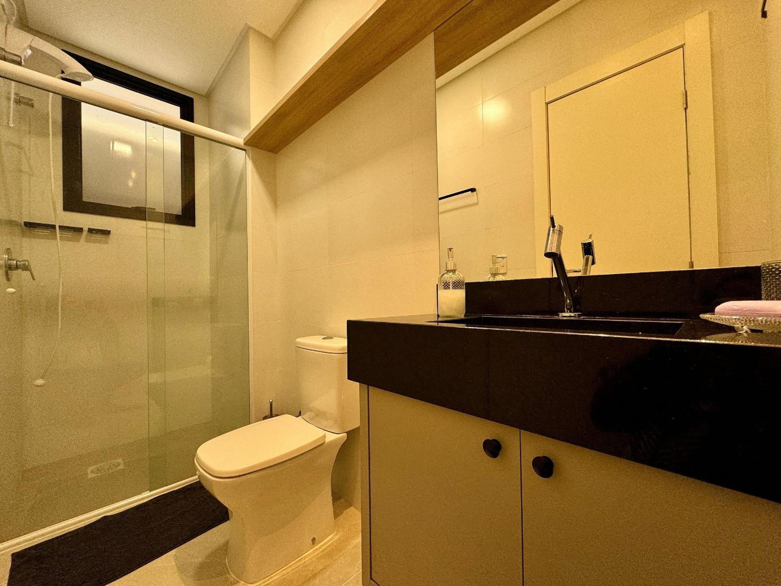 Excelente apartamento em Bombas com piscina