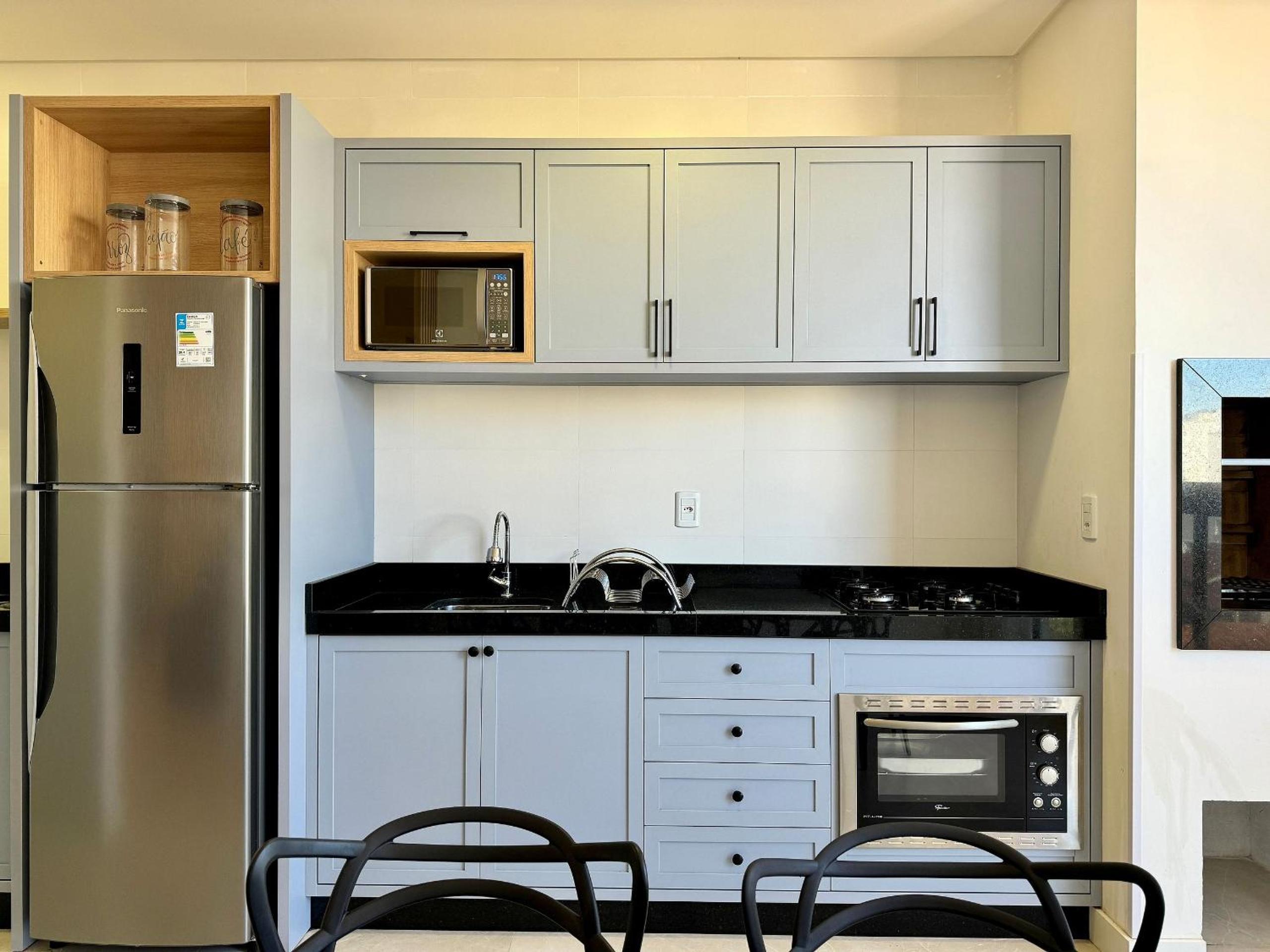 Excelente apartamento em Bombas com piscina
