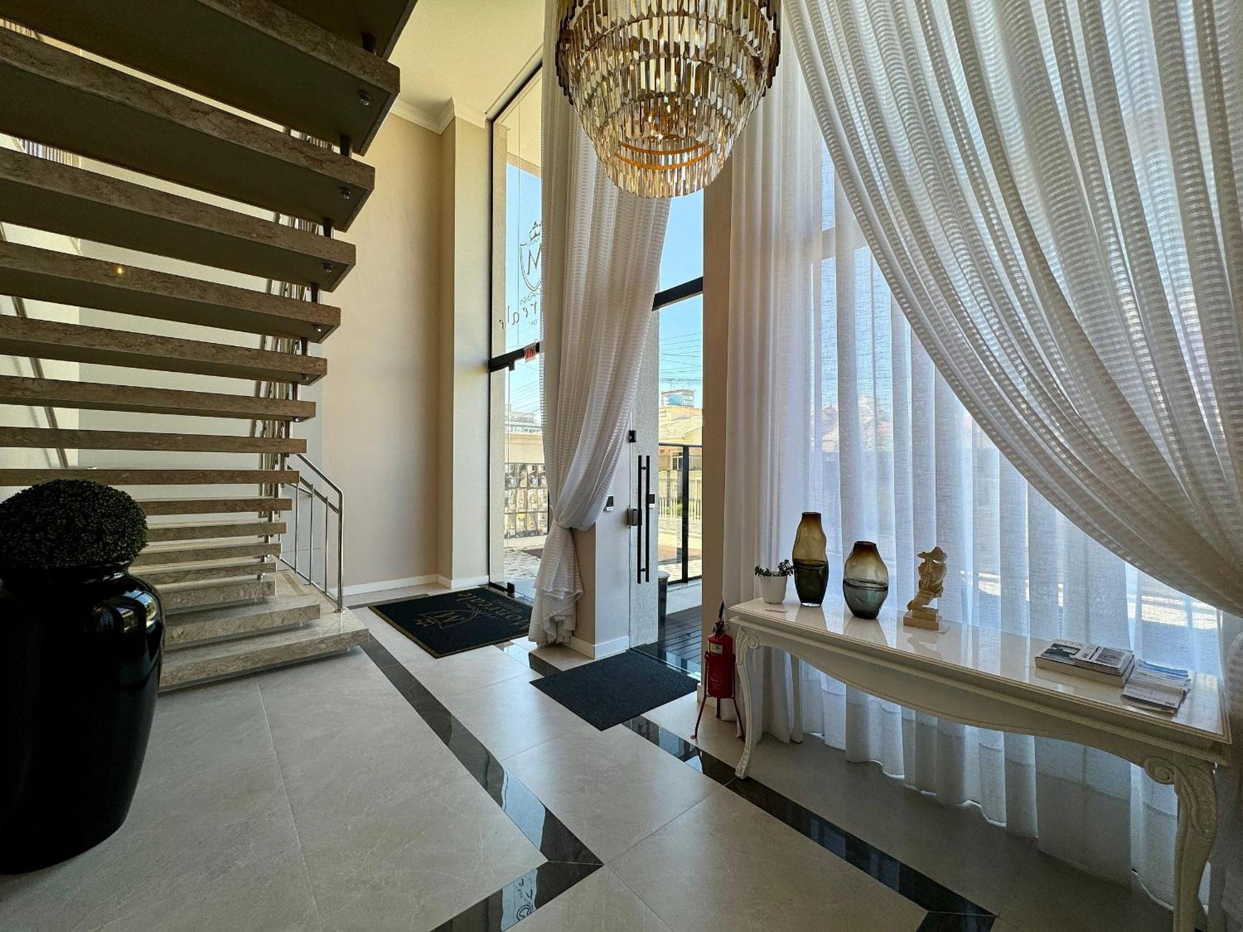 Excelente apartamento em Bombas com piscina