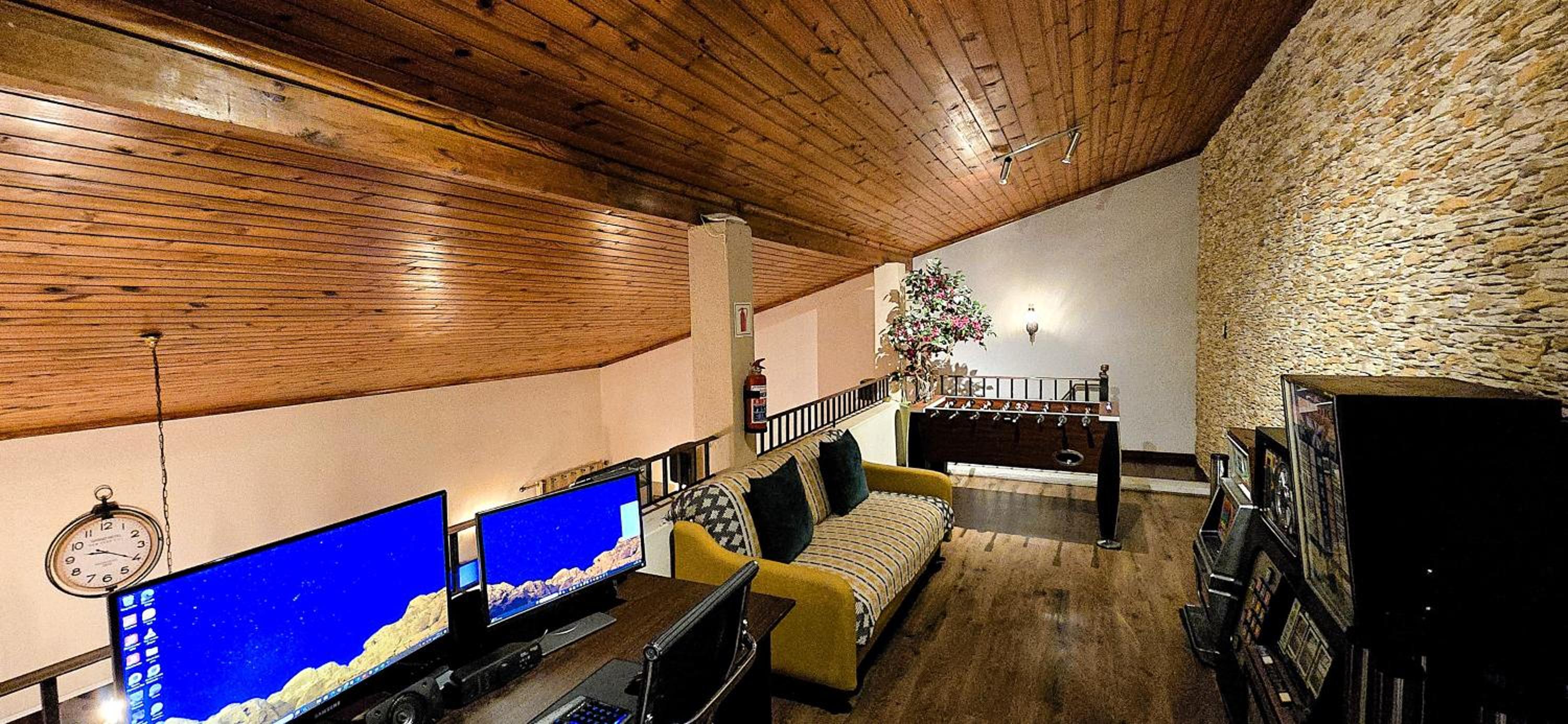 lounge