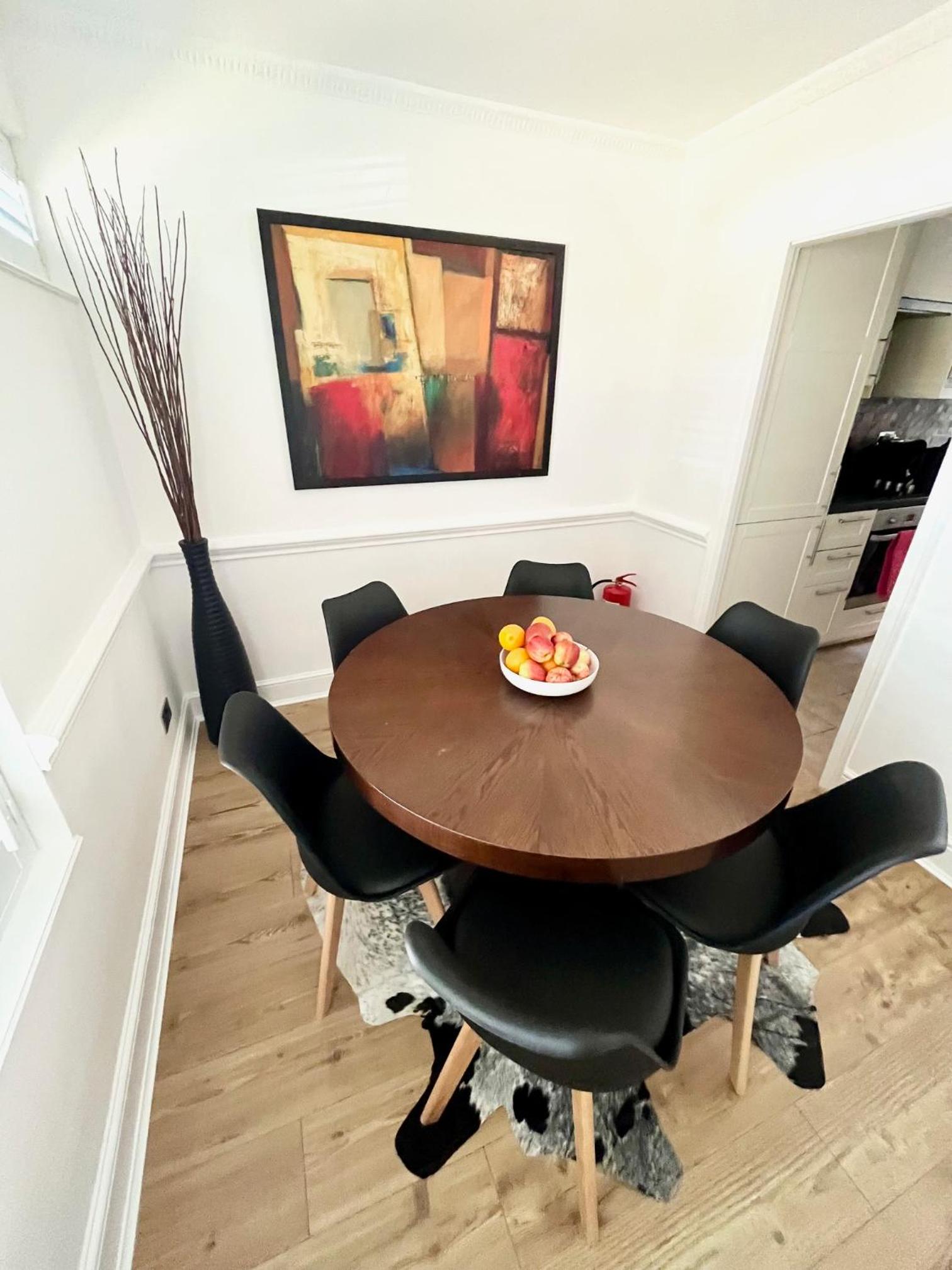 Newly refurbished ,chic, attractive 3 bedroom flat