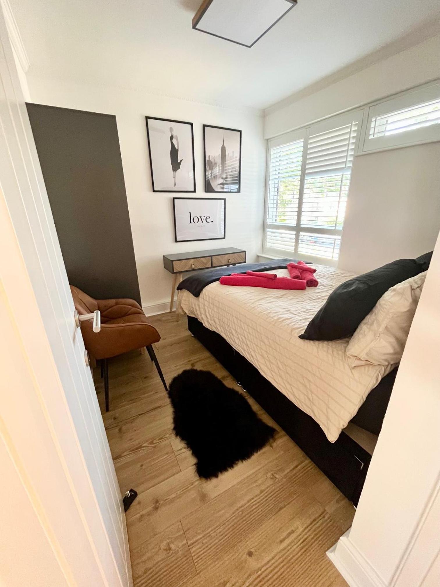 Newly refurbished ,chic, attractive 3 bedroom flat