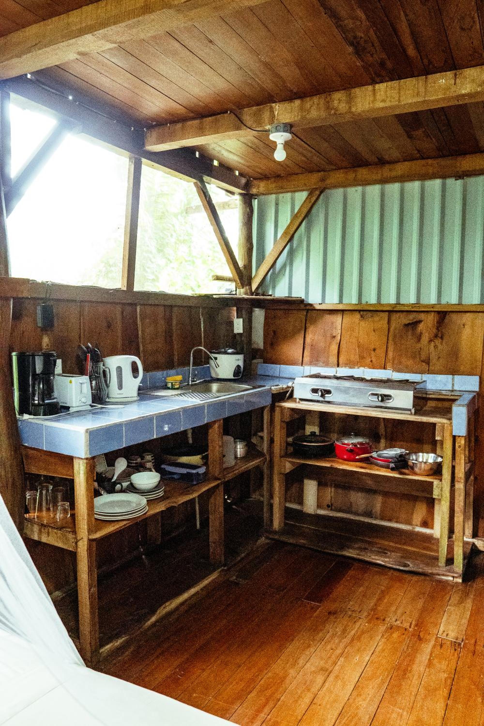 Flutterby House Hostel